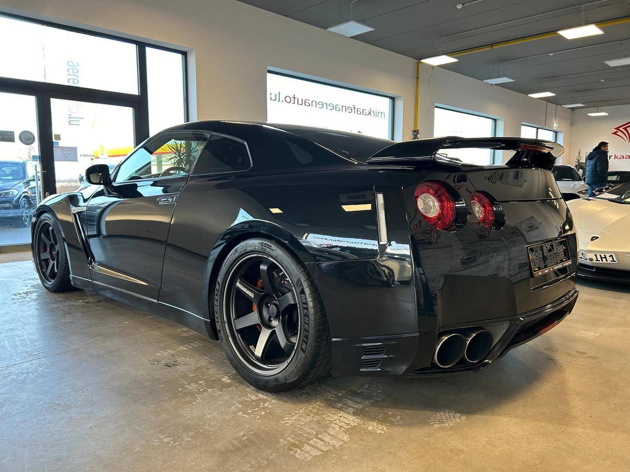 Nissan GT-R Black Edition (2014) - Photo 5