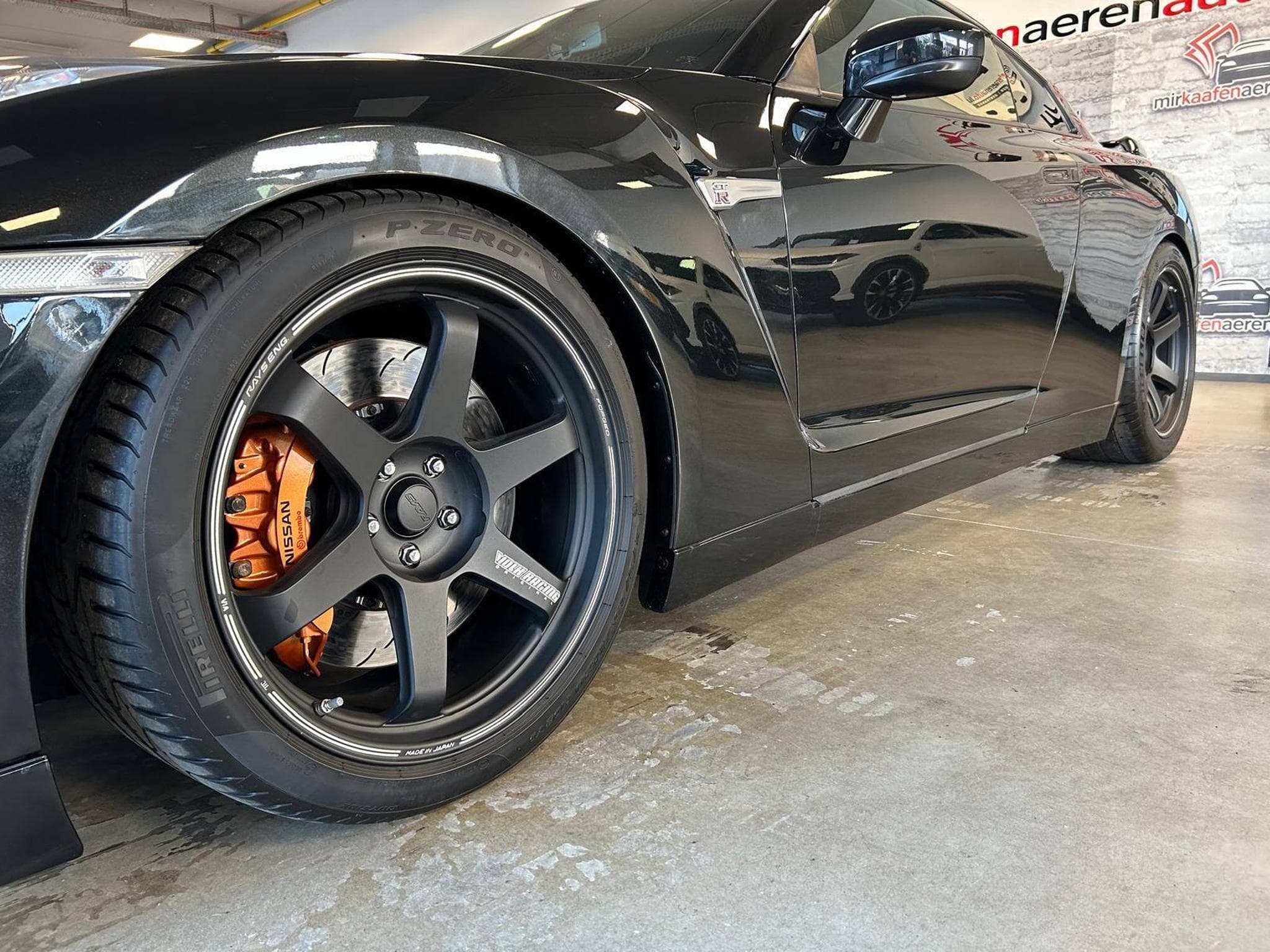 Nissan GT-R Black Edition (2014) - Photo 7