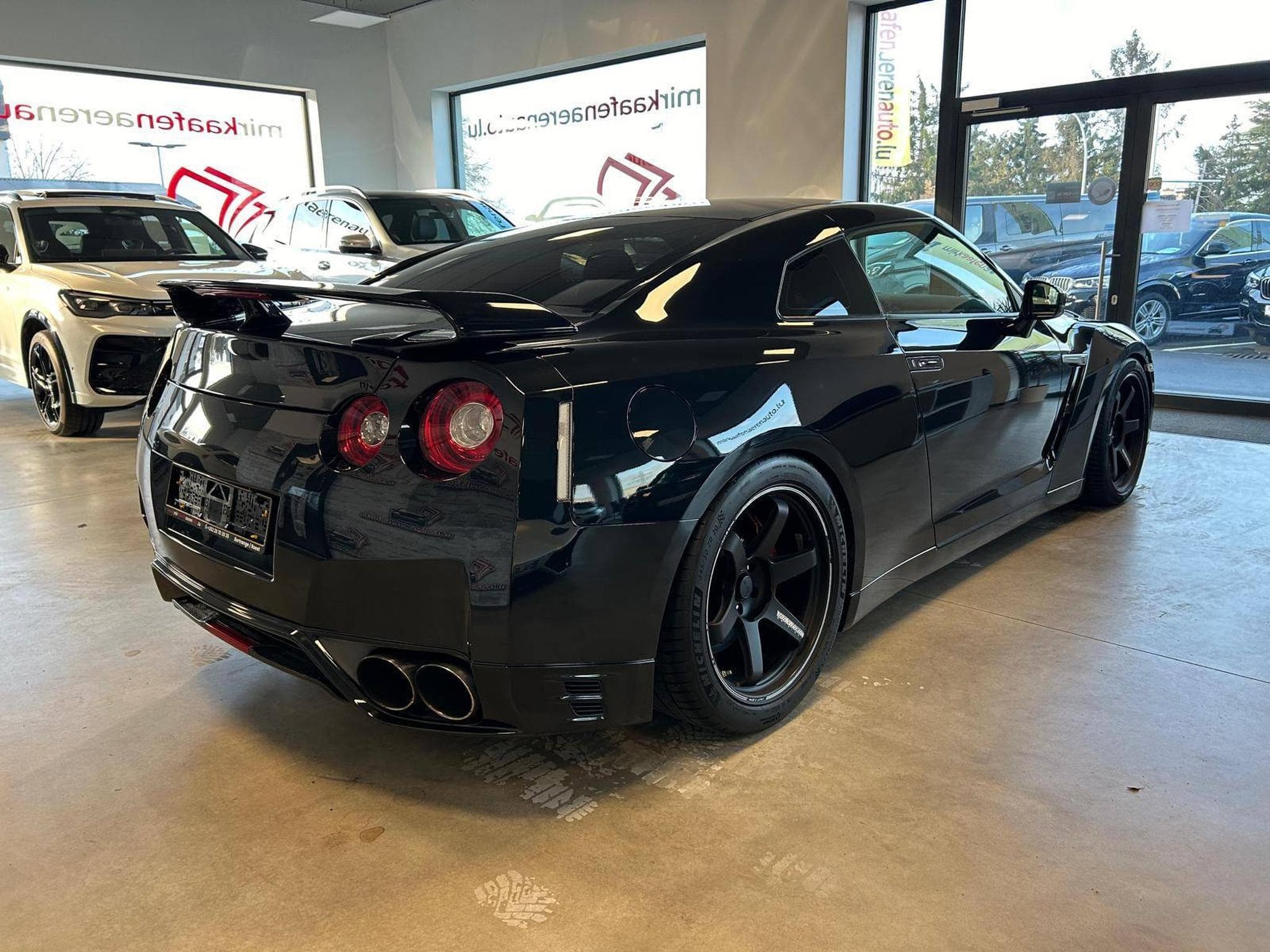 Nissan GT-R Black Edition (2014) - Photo 3