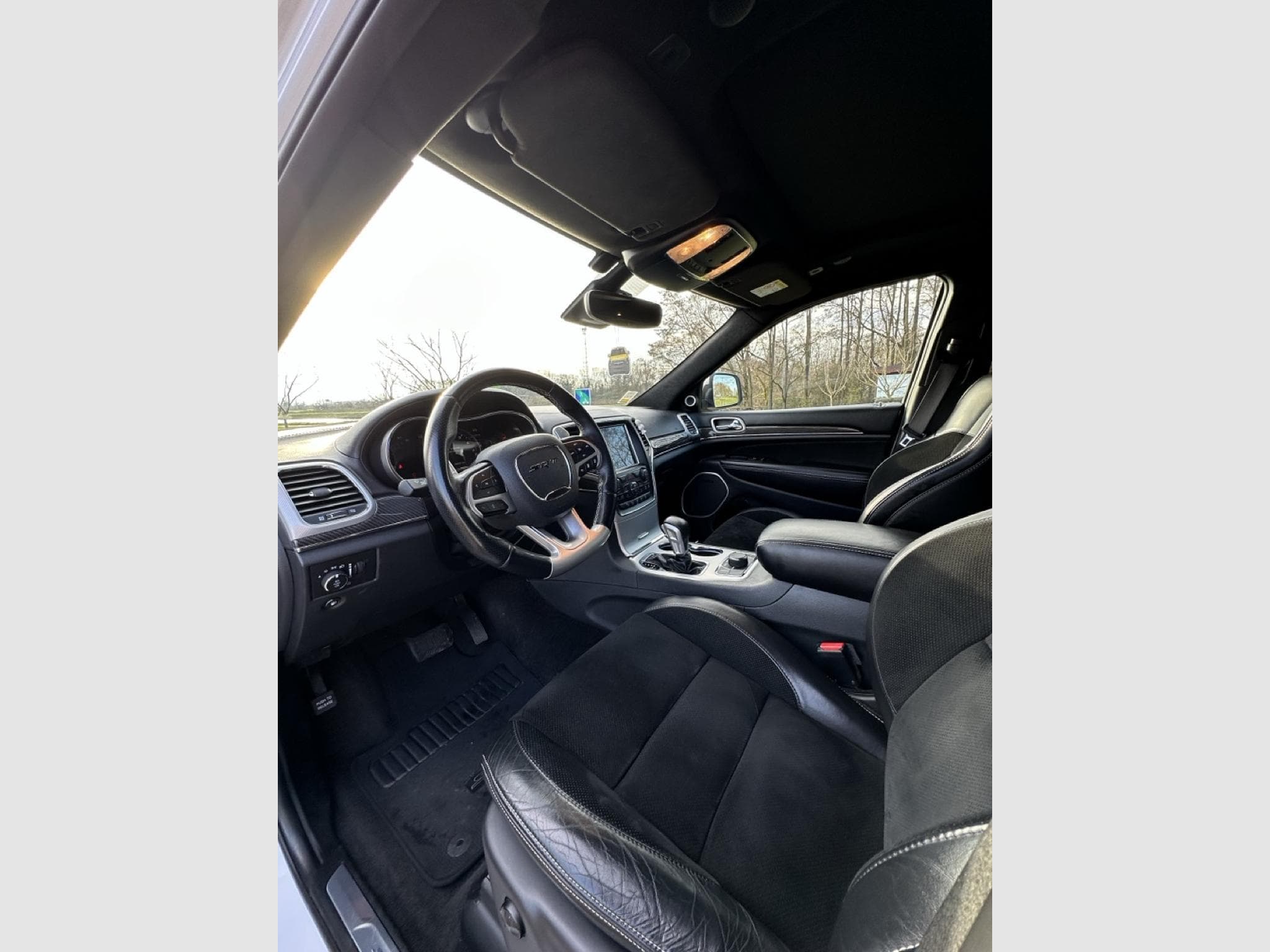 Jeep Grand Cherokee SRT Facelift (2018) - Foto 10