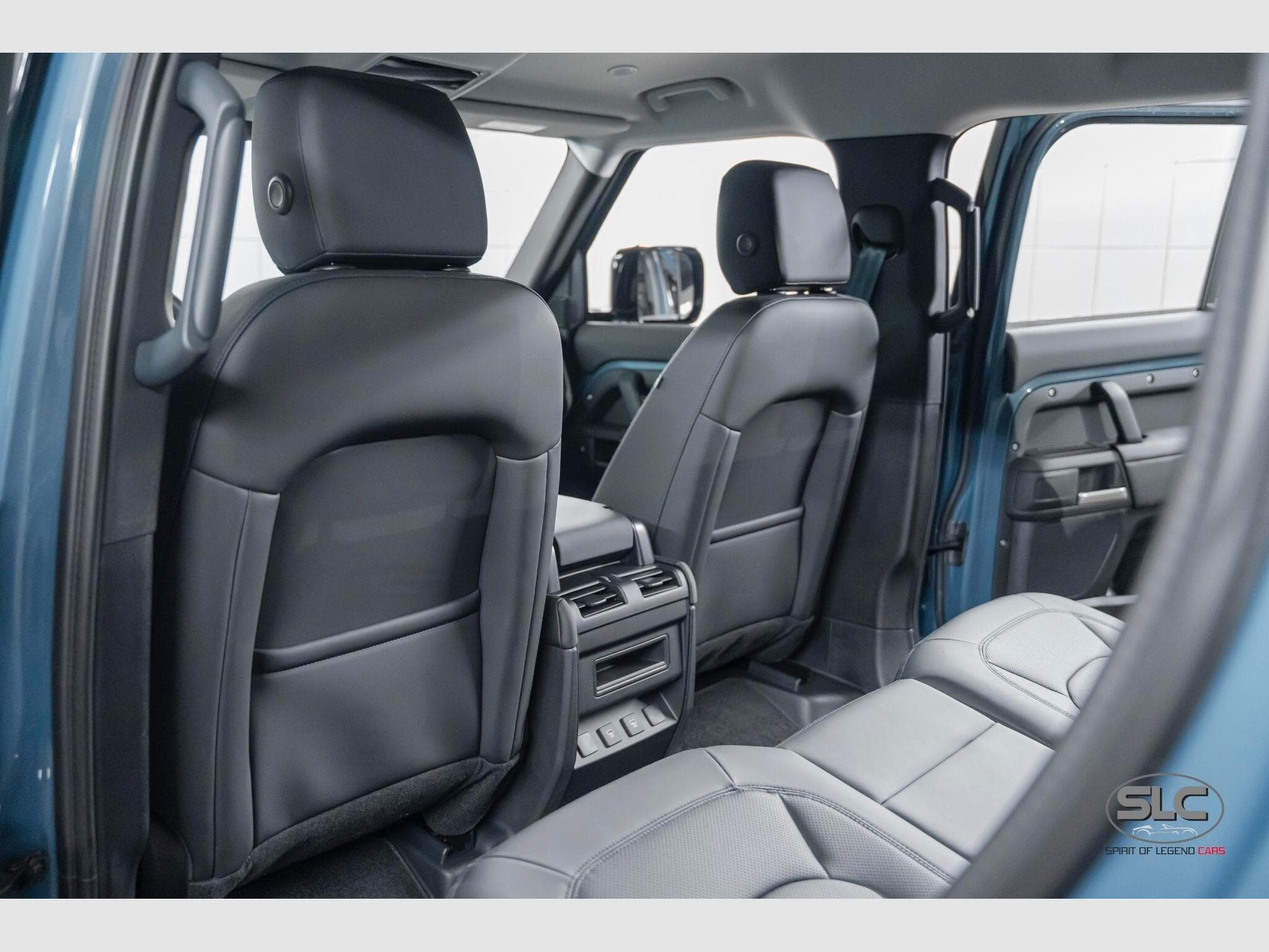 Land-Rover Defender 110 S D200 Air Suspension/ACC/360° (2025) - Photo 14