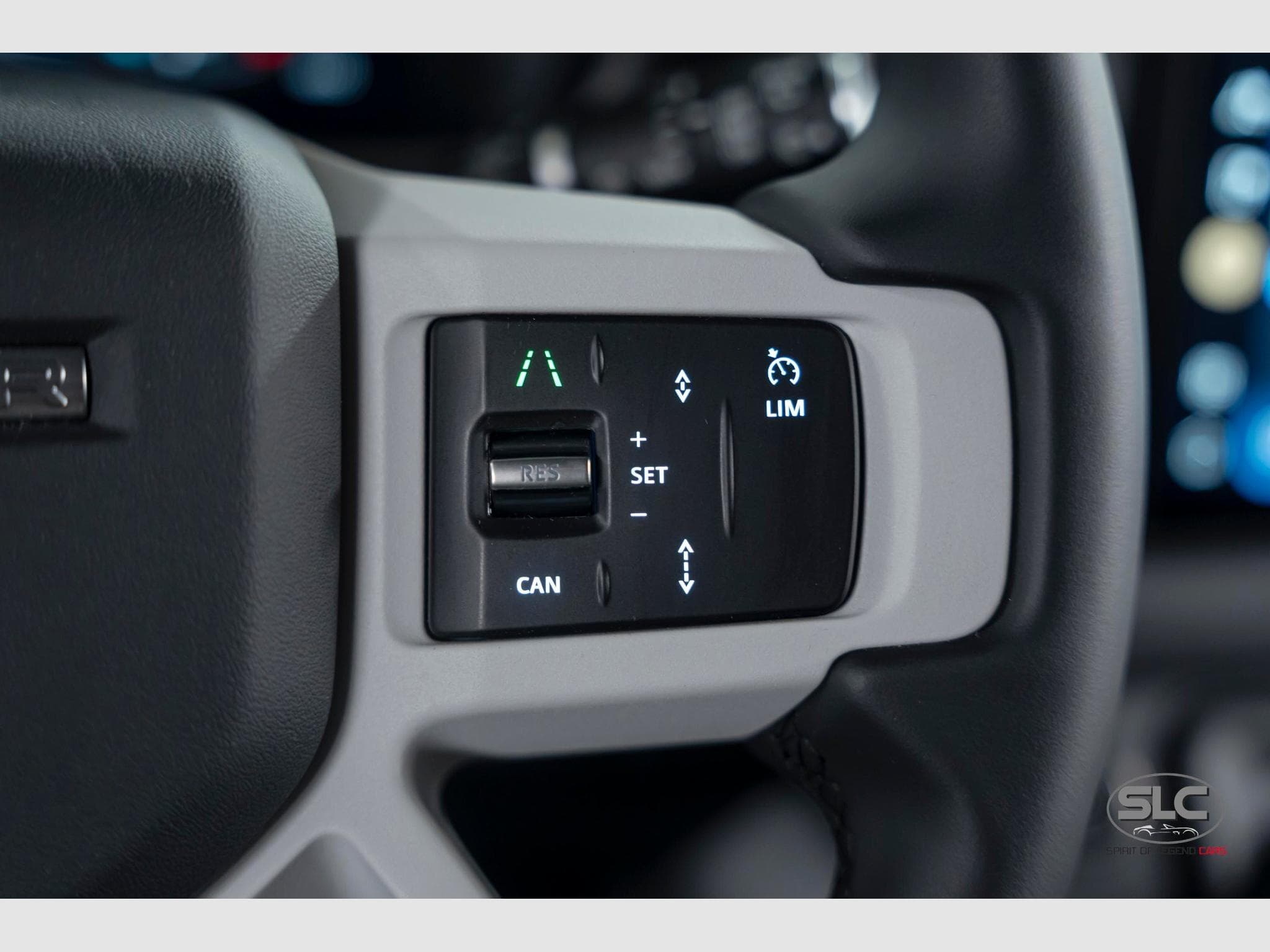 Land-Rover Defender 110 S D200 Air Suspension/ACC/360° (2025) - Photo 7