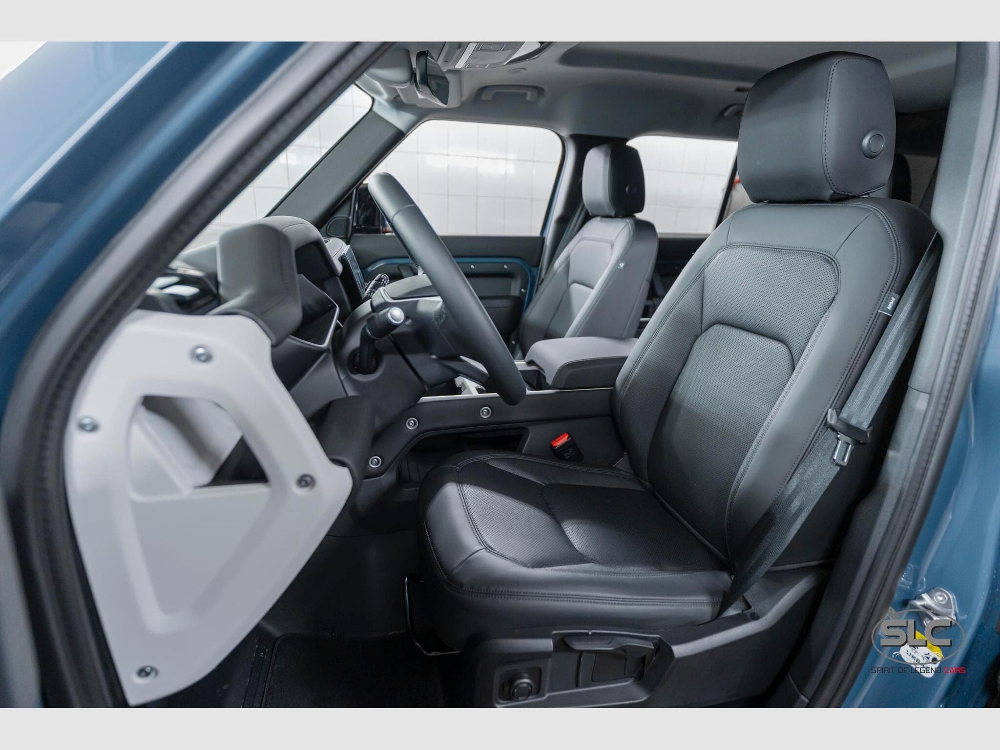 Land-Rover Defender 110 S D200 Air Suspension/ACC/360° (2025) - Photo 4