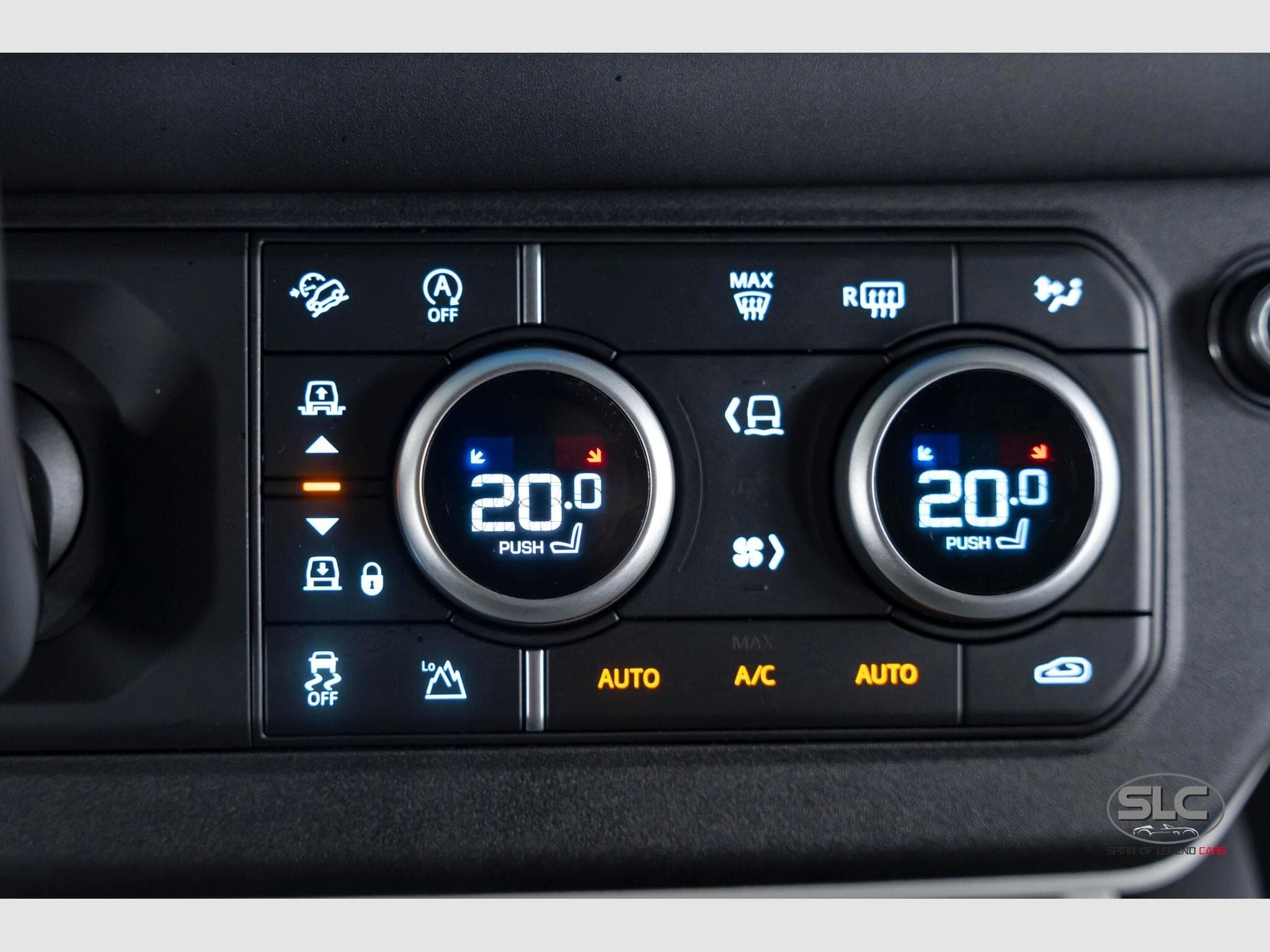 Land-Rover Defender 110 S D200 Air Suspension/ACC/360° (2025) - Photo 9