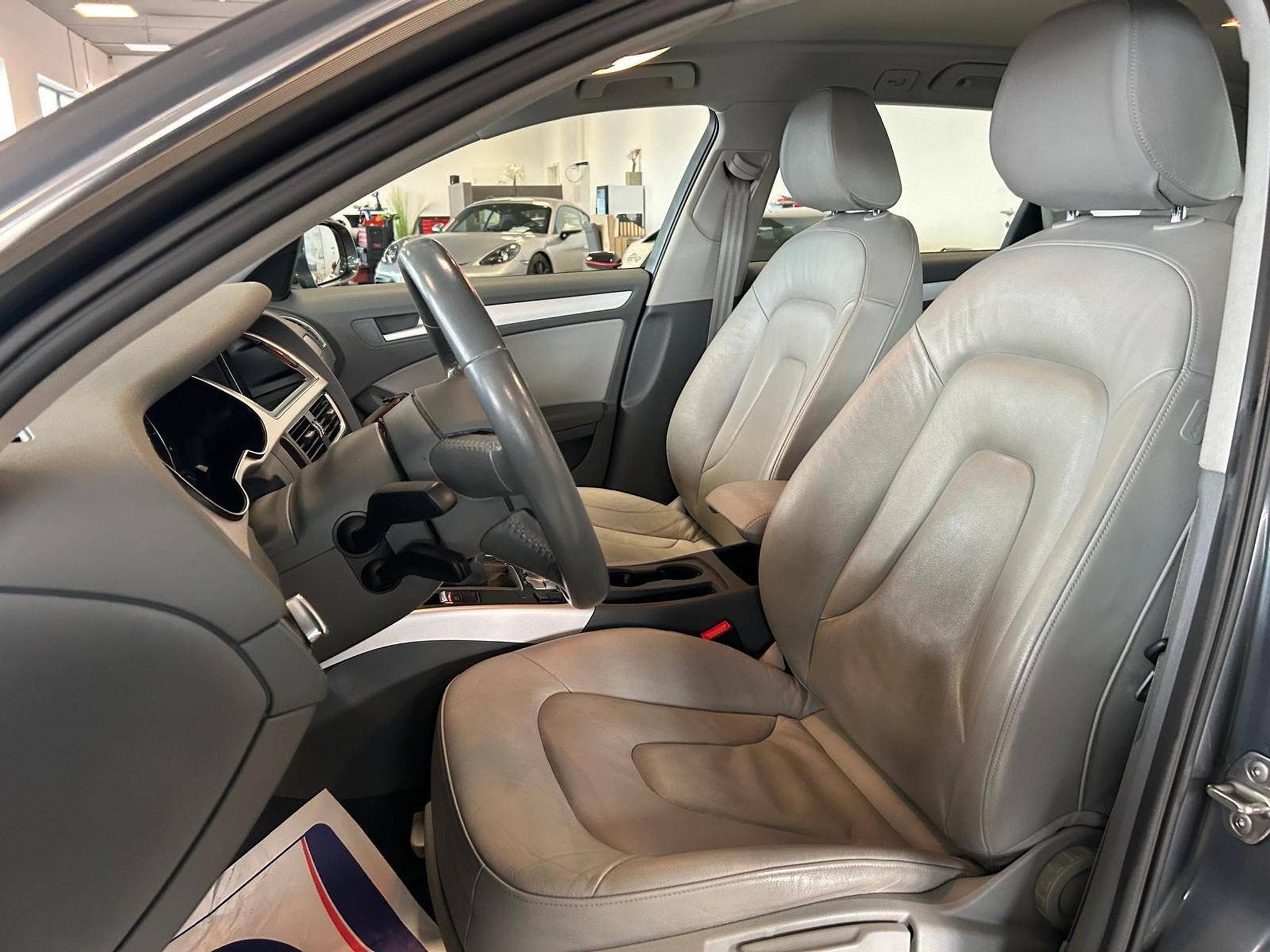 Audi A4 Avant Attraction (2015) - Photo 10