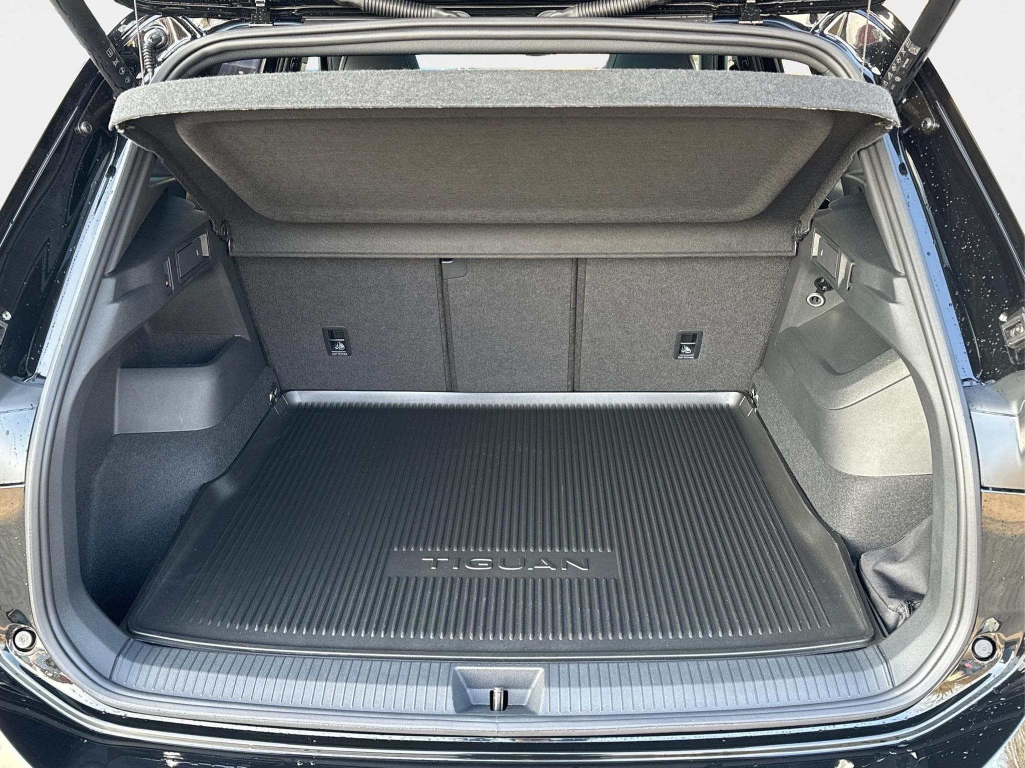 VW Tiguan R-Line Edition (2025) - Foto 11