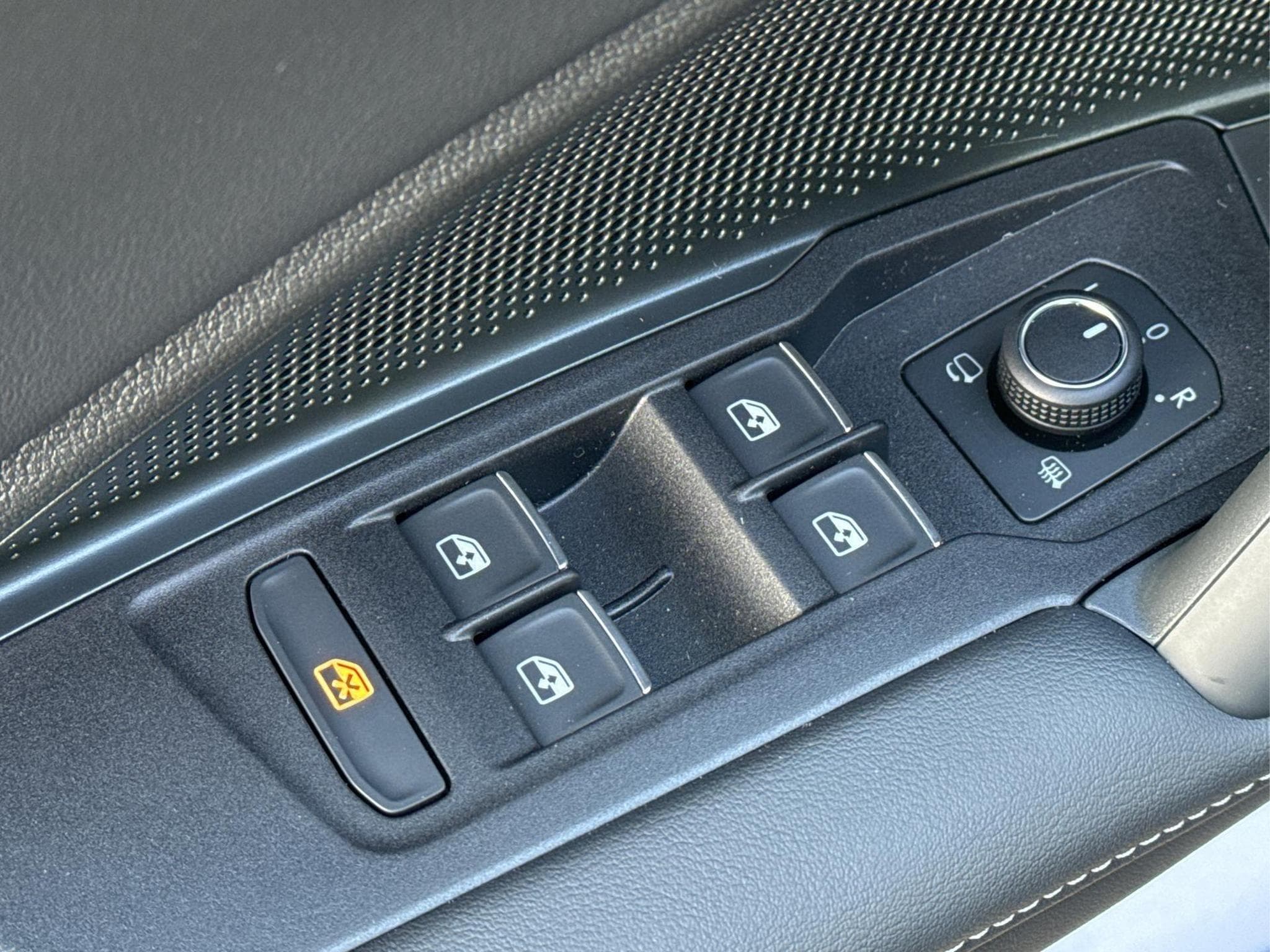 VW Tiguan R-Line Edition (2025) - Foto 19