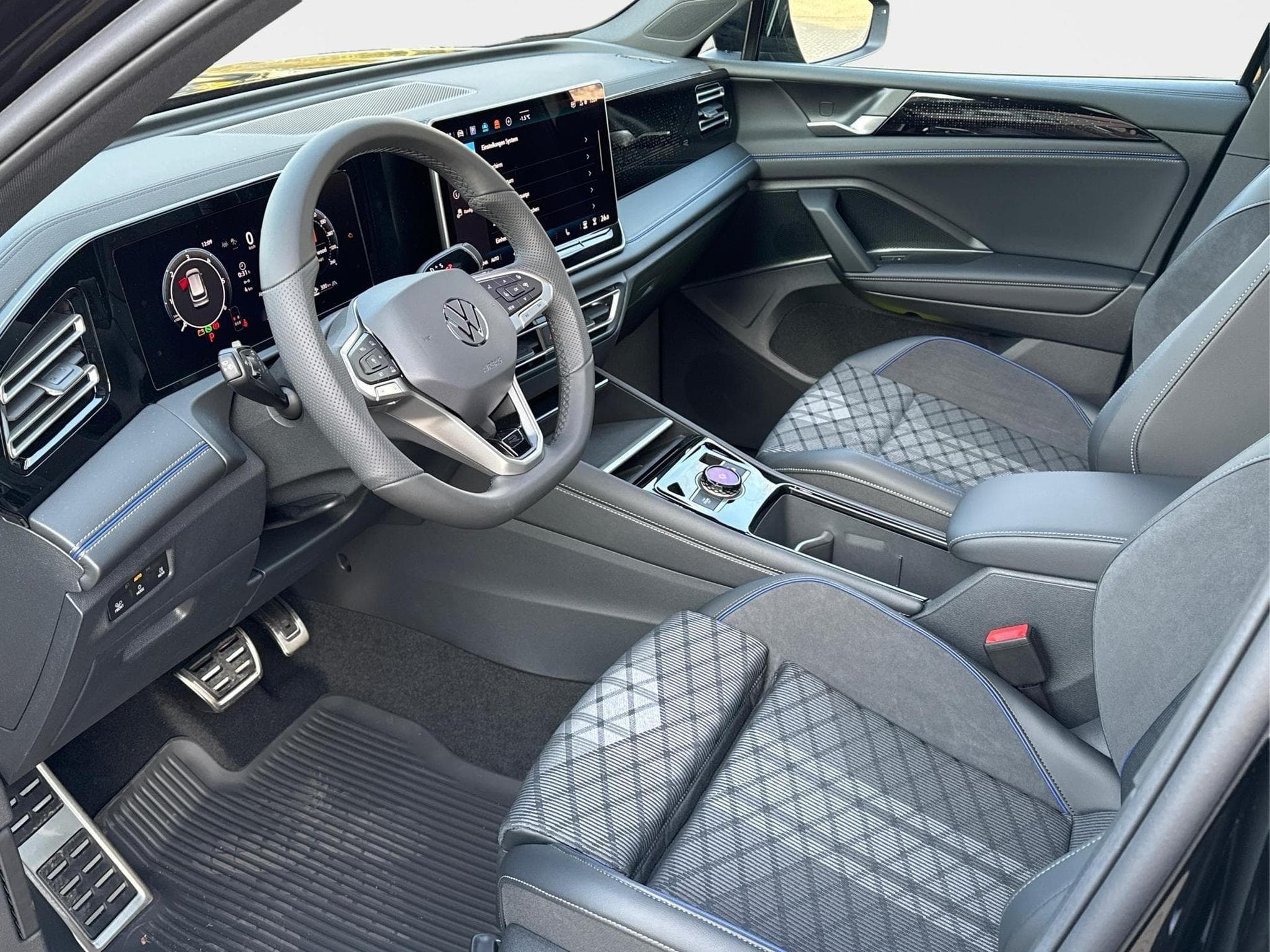 VW Tiguan R-Line Edition (2025) - Foto 9