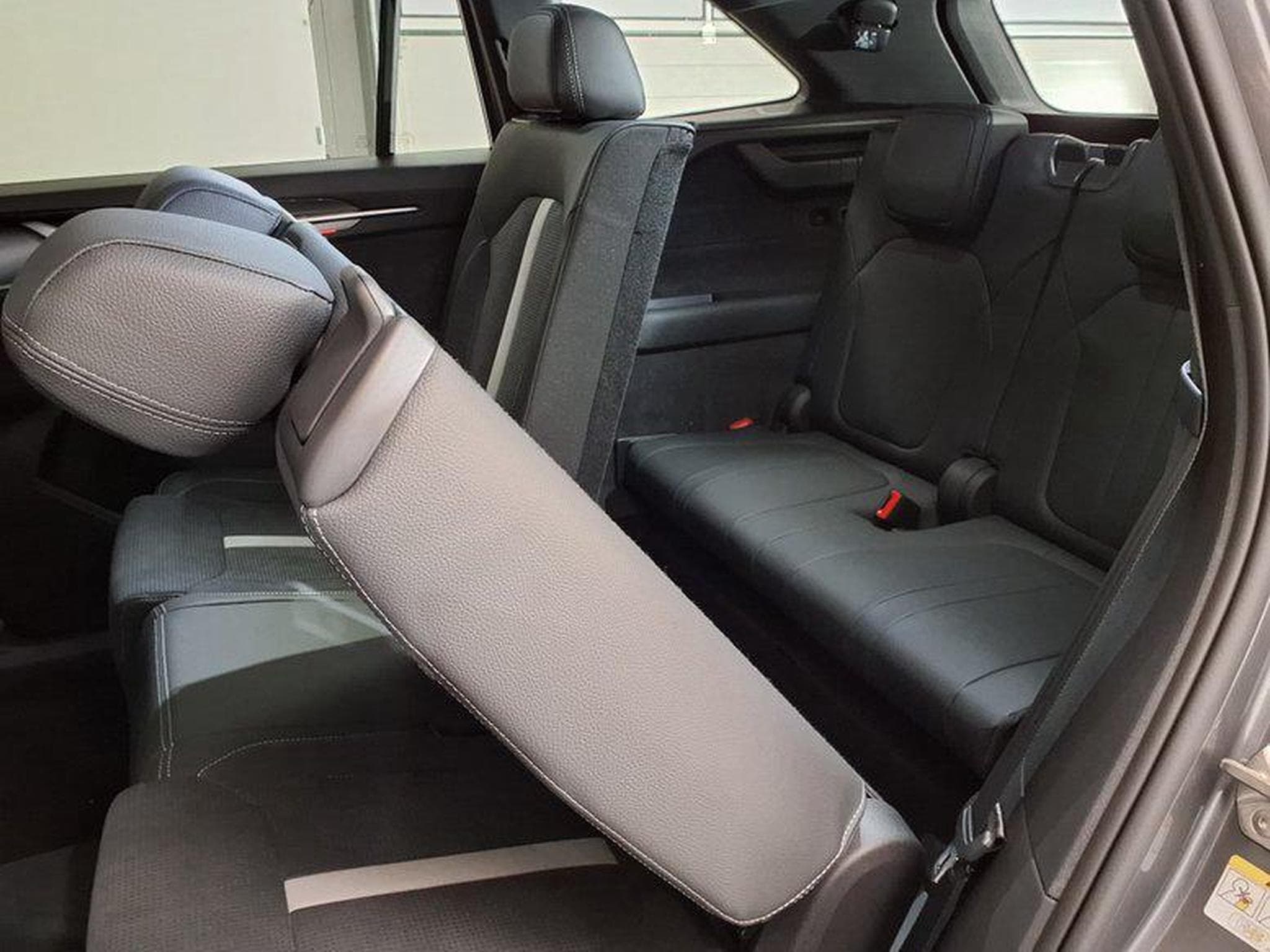 Skoda Kodiaq Sportline 2.0 TSI 7-Gang-DSG 4x4 (2025) - Foto 13