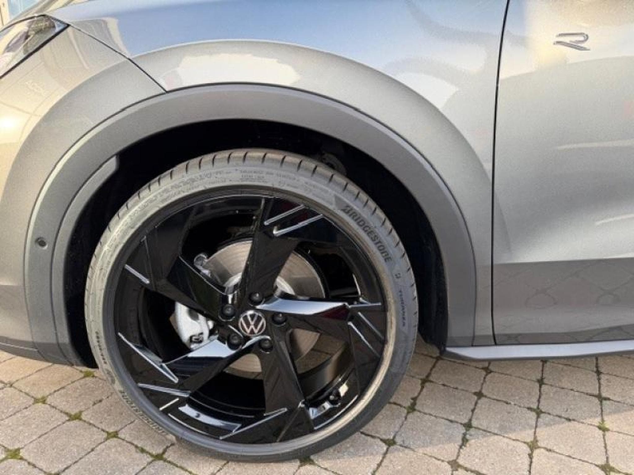 VW T-Roc R-LINE (2026) - Photo 11