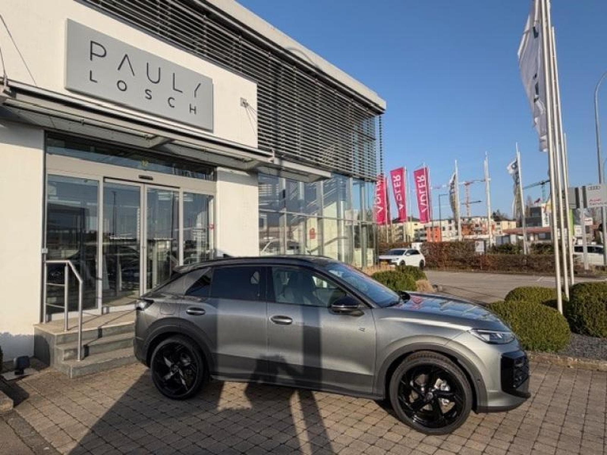 VW T-Roc R-LINE (2026) - Photo 2