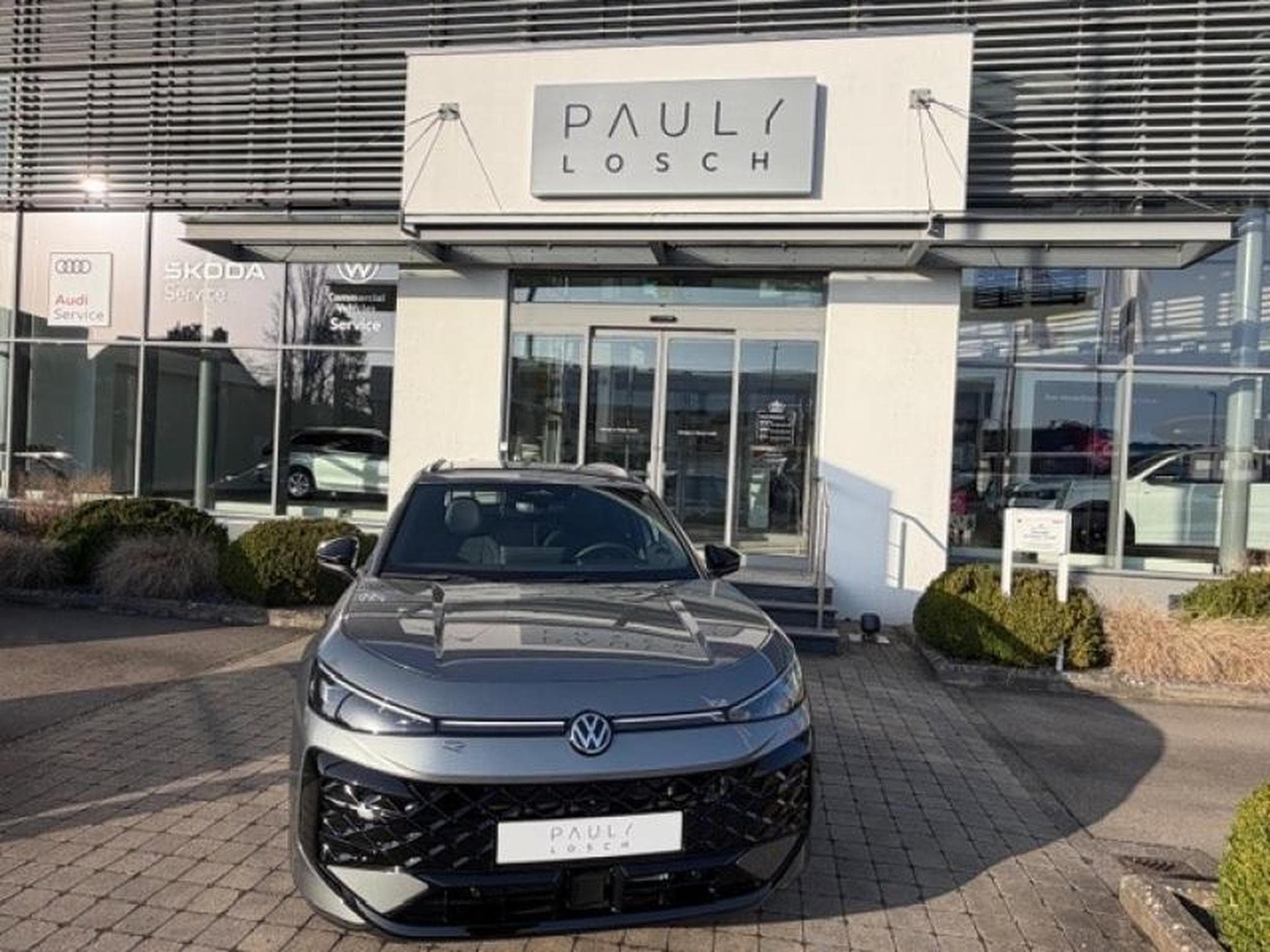 VW T-Roc R-LINE (2026) - Photo 3