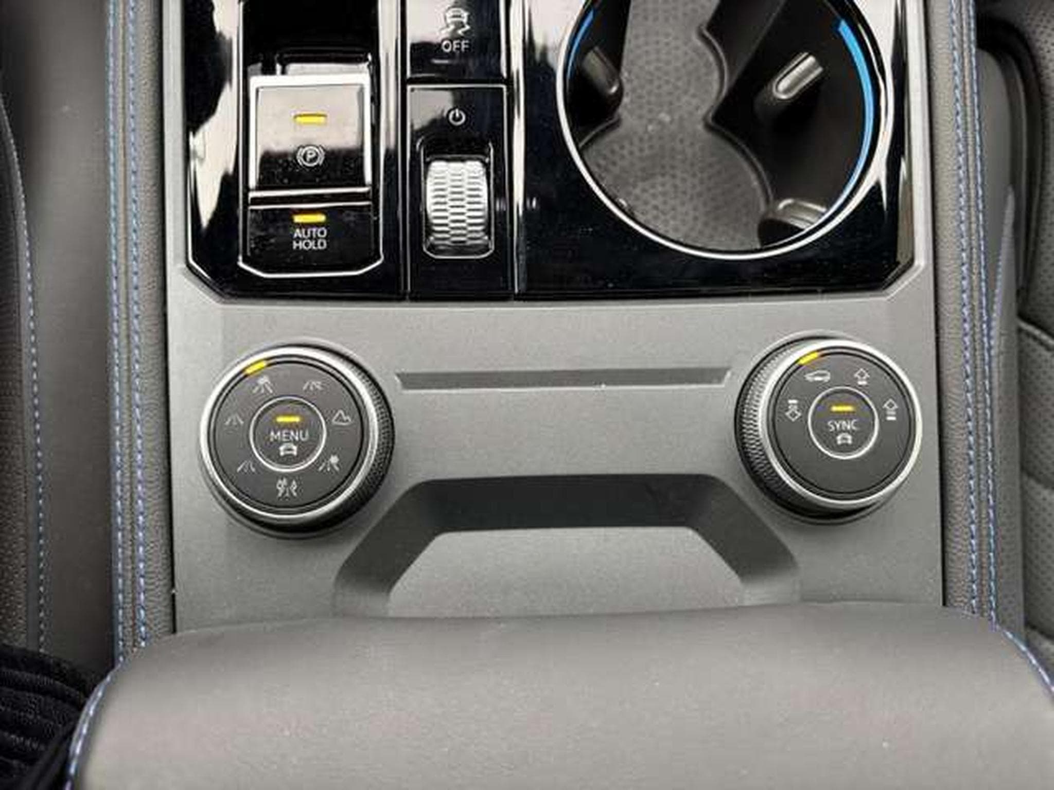 VW Touareg R 3.0 V6 E-HYBRIDE 4MOTION (2025) - Foto 16