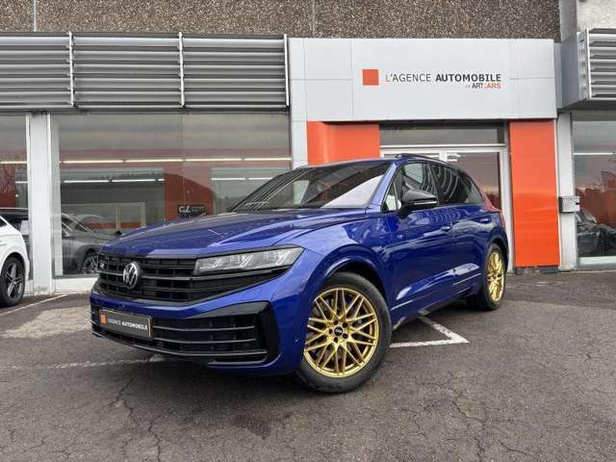 VW Touareg R 3.0 V6 E-HYBRIDE 4MOTION (2025) - Foto 2