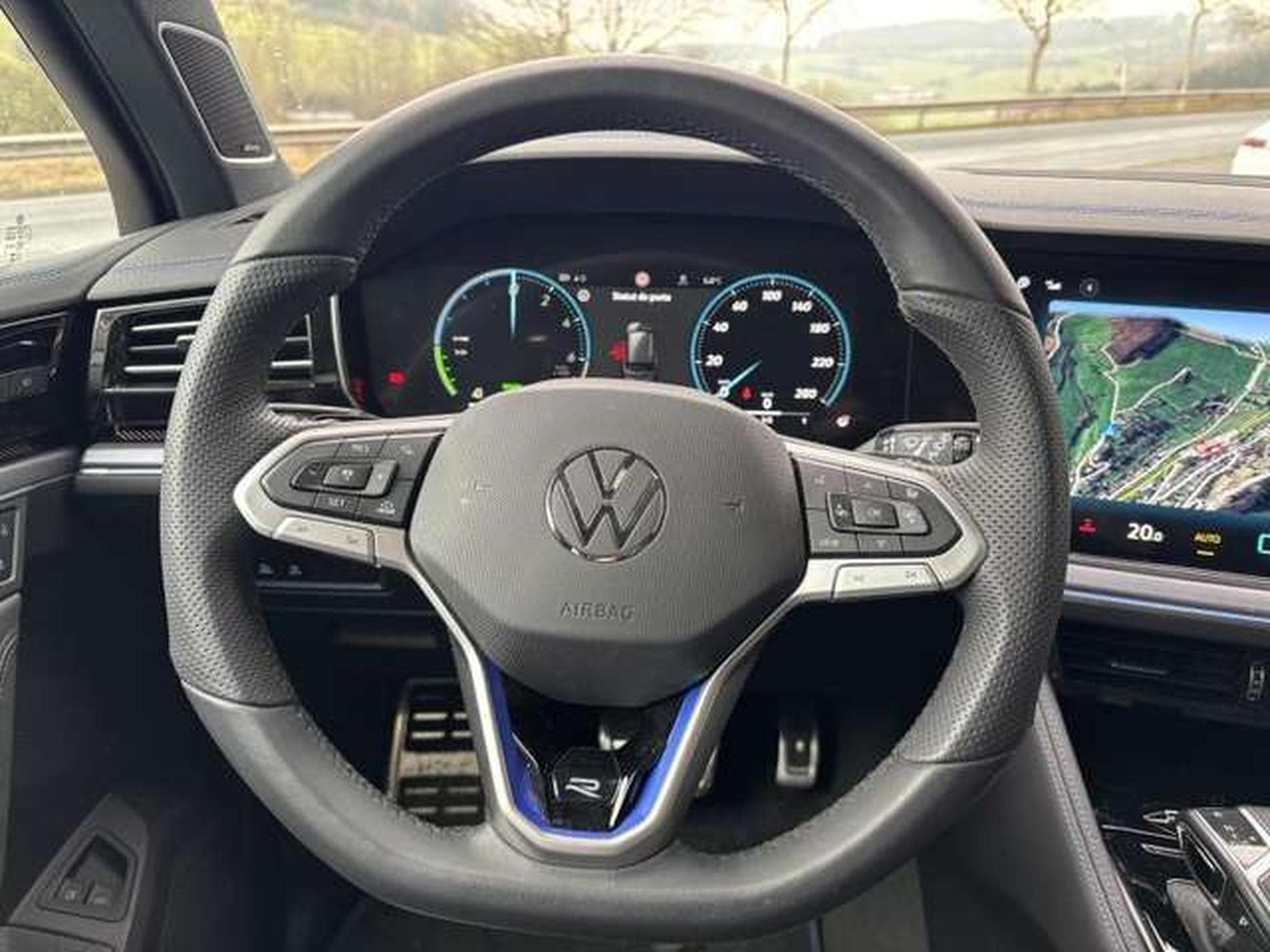 VW Touareg R 3.0 V6 E-HYBRIDE 4MOTION (2025) - Foto 22