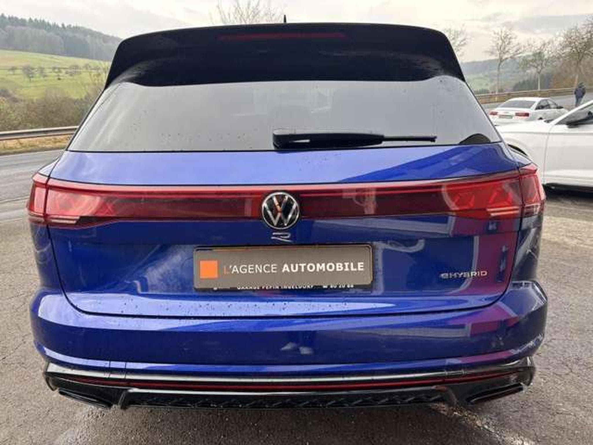 VW Touareg R 3.0 V6 E-HYBRIDE 4MOTION (2025) - Foto 6