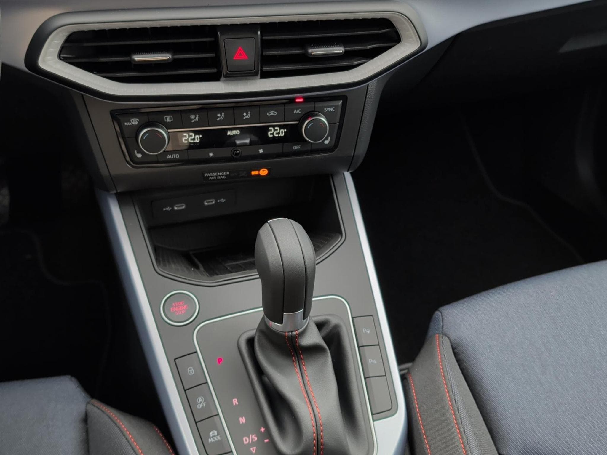 Seat Arona FR (2026) - Foto 12