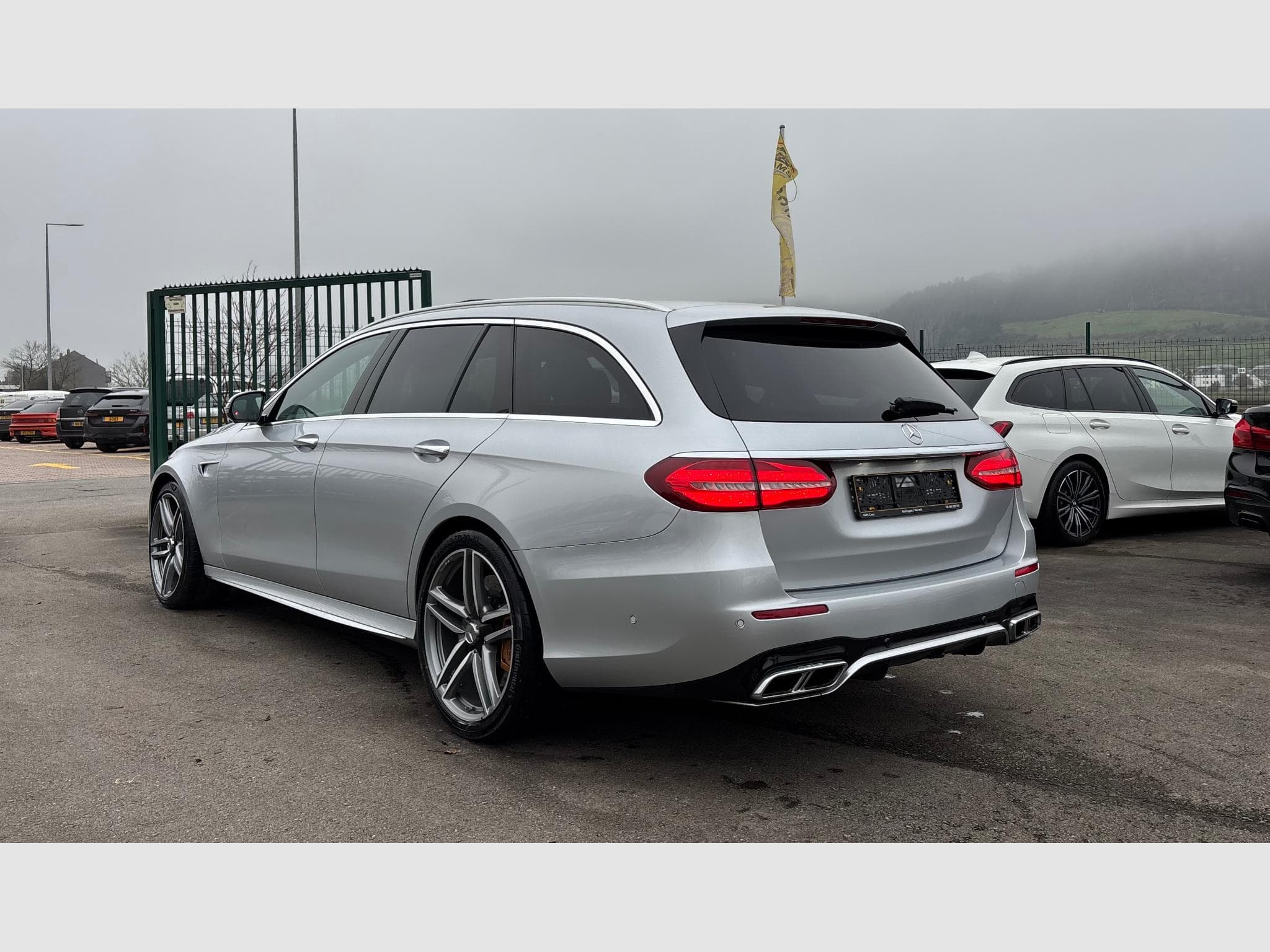 Mercedes E 63 AMG E 63 S AMG 4Matic+ T 9G-TRONIC (2019) - Photo 2