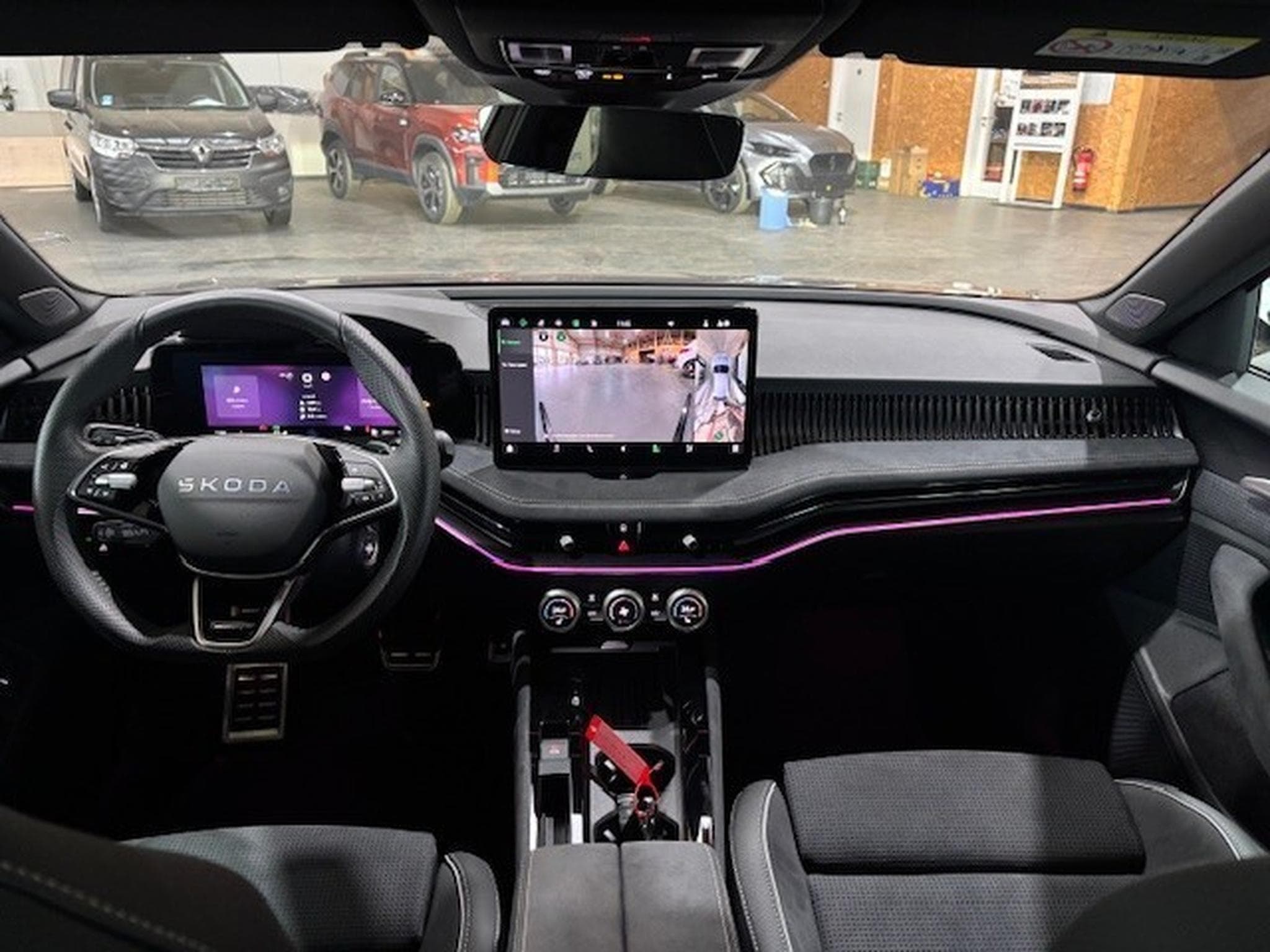 Skoda Superb Combi Sportline 2.0 TDI (2025) - Photo 6