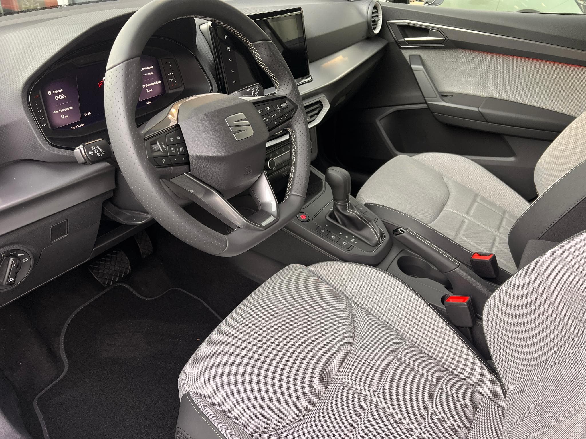 Seat Ibiza NEW IBIZA - FR 1.0 TSI 115 cv DSG7 (2025) - Photo 6