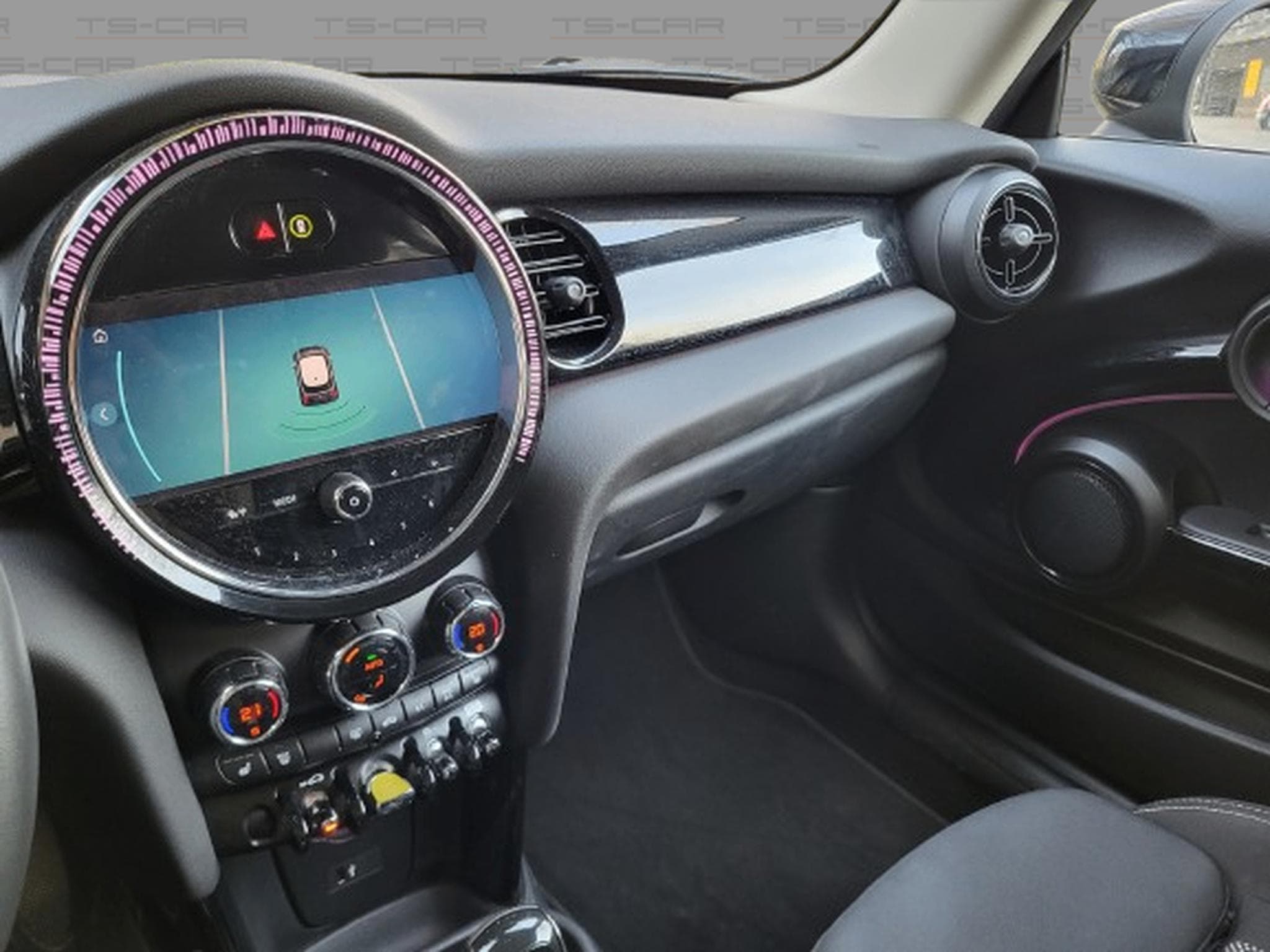 Mini Cooper SE (2022) - Photo 8