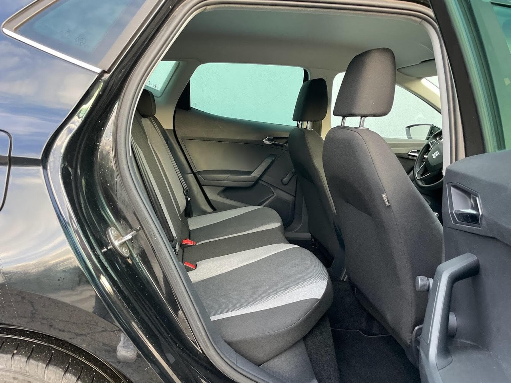 Seat Ibiza 1.6 TDI 95 CV (2018) - Photo 11