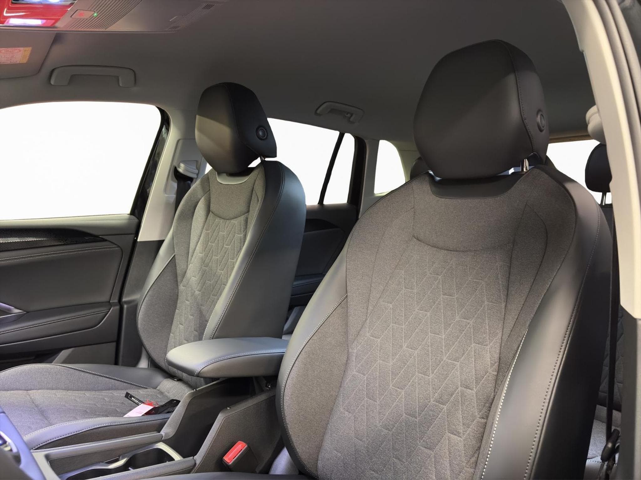 VW Tiguan Life (2026) - Photo 9