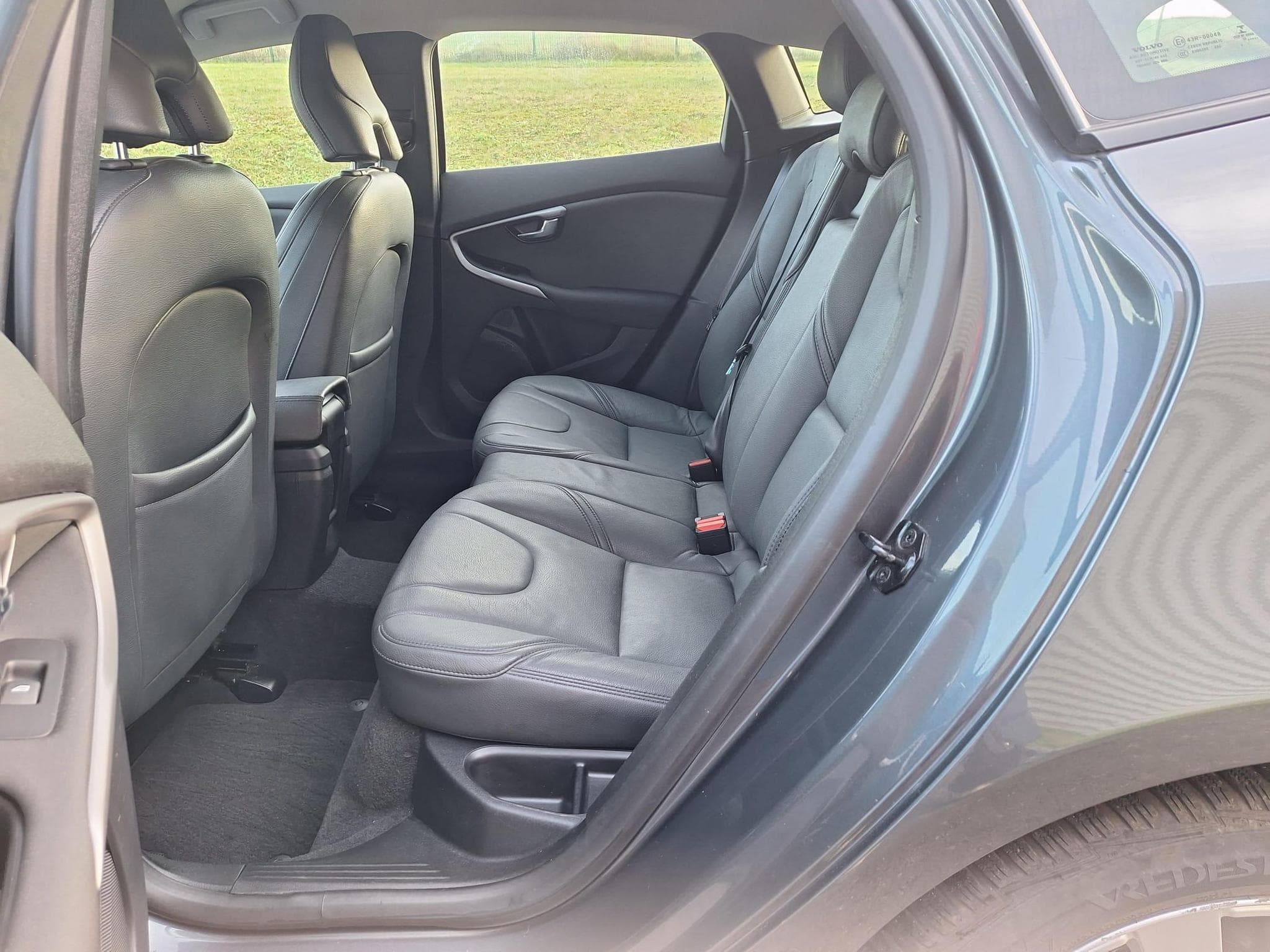 Volvo V40 D2 1.6d 114ch Kinetic (2012) - Photo 12