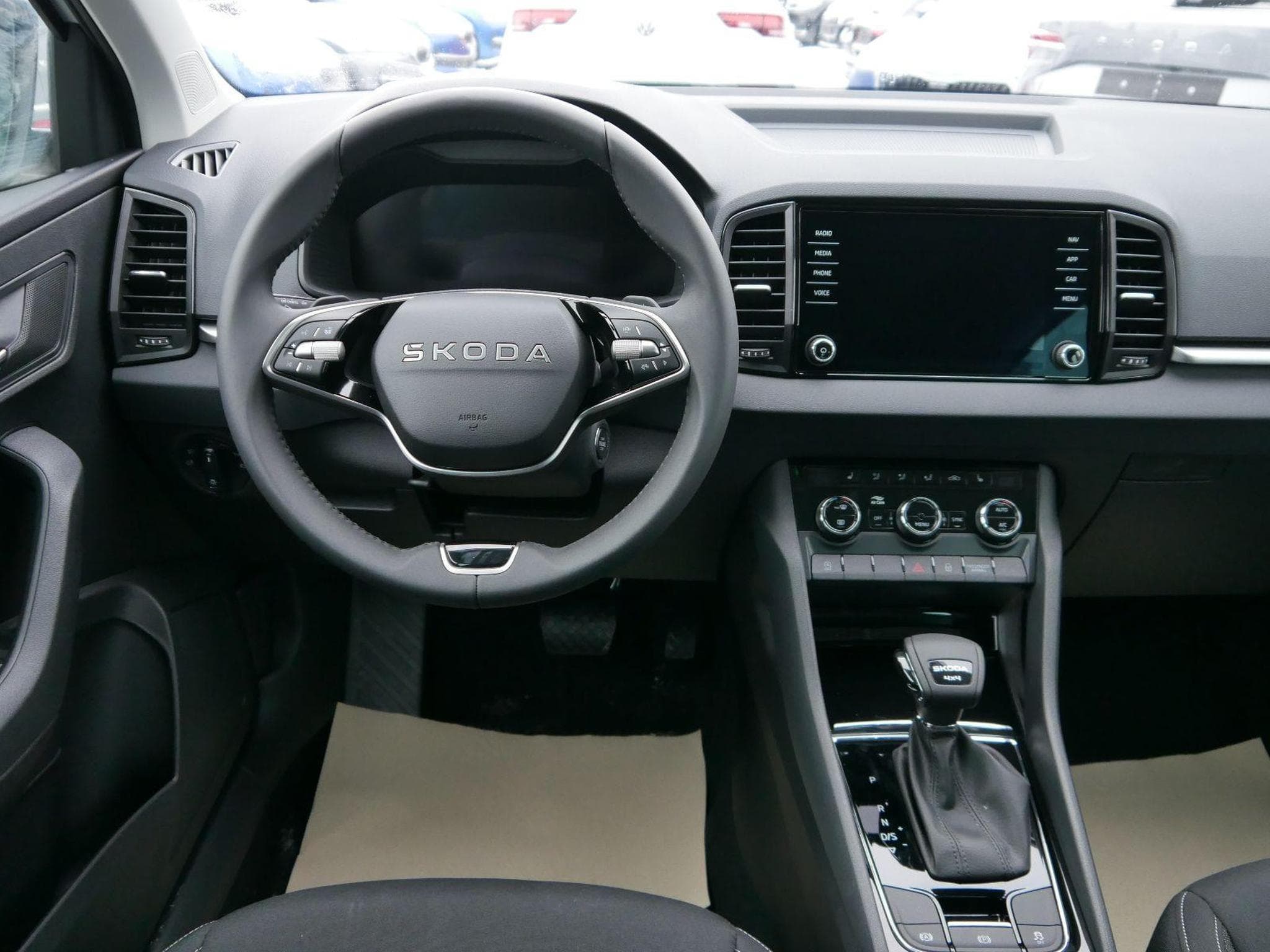 Skoda Karoq Selection (2026) - Foto 13