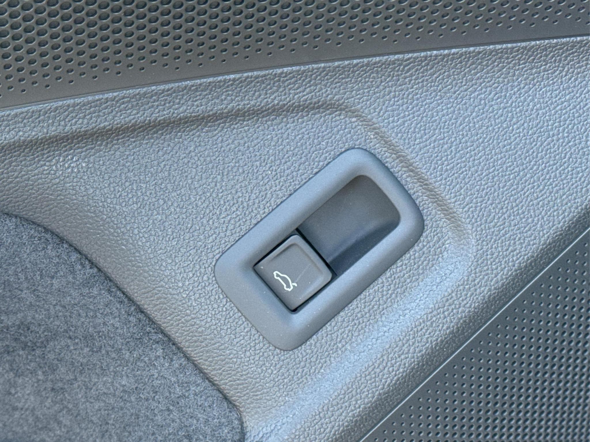 VW Passat Variant R-Line (2026) - Foto 20