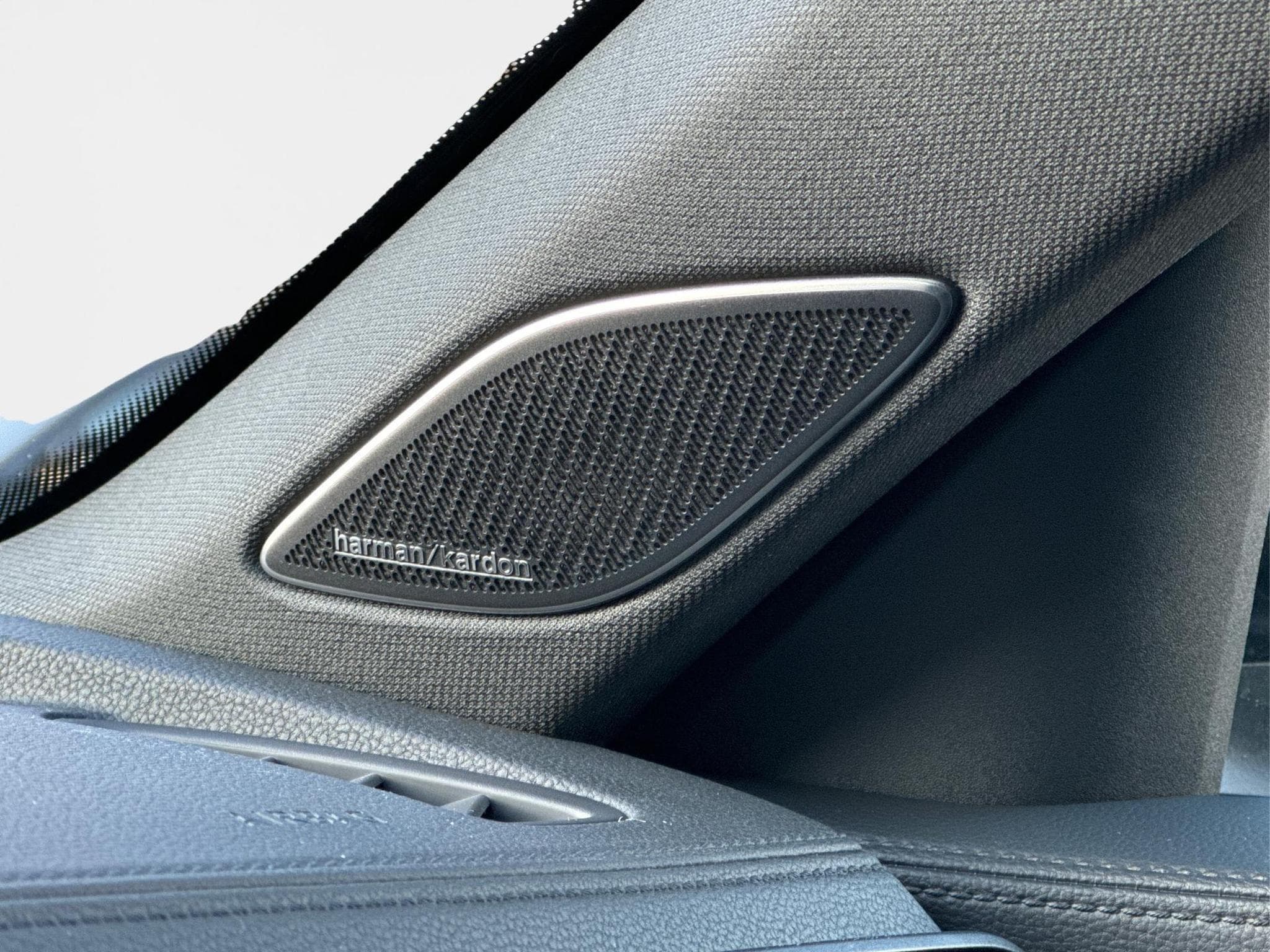 VW Passat Variant R-Line (2026) - Foto 21