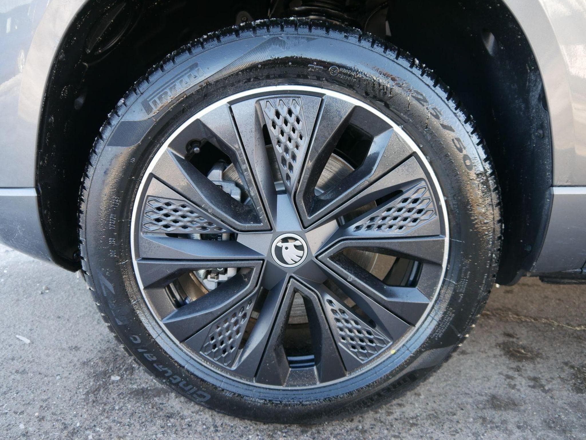 Skoda Karoq Sportline 2.0 TSI 4x4 DSG (2026) - Foto 4