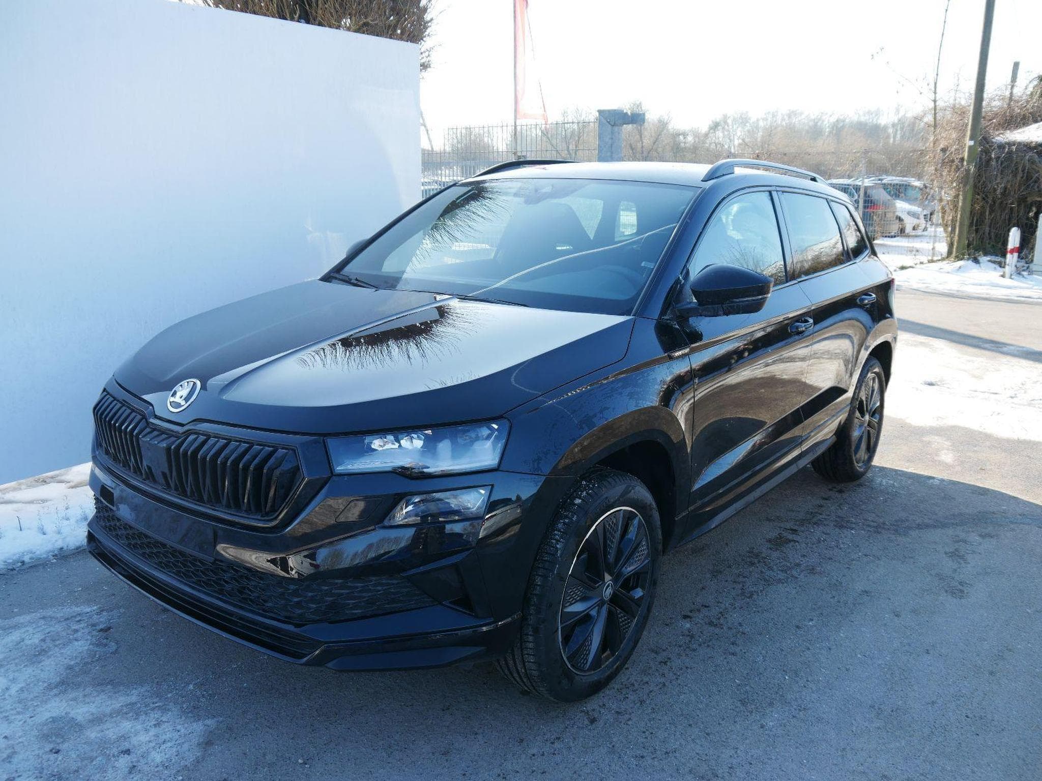 Skoda Karoq Sportline 2.0 TSI 4x4 DSG (2026) - Foto 1