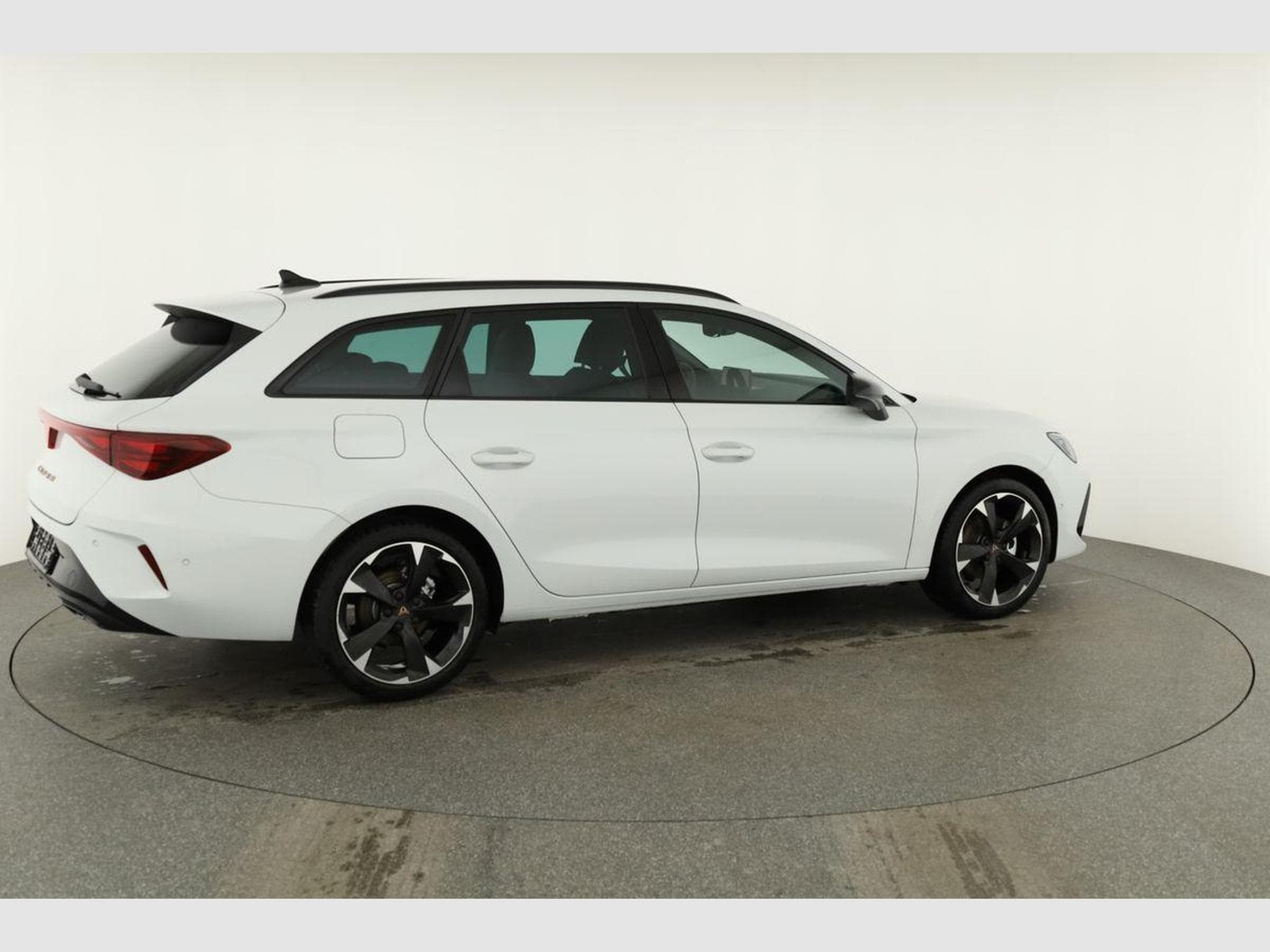 Cupra Leon 1.5 eTSI 110 kW (2026) - Foto 17