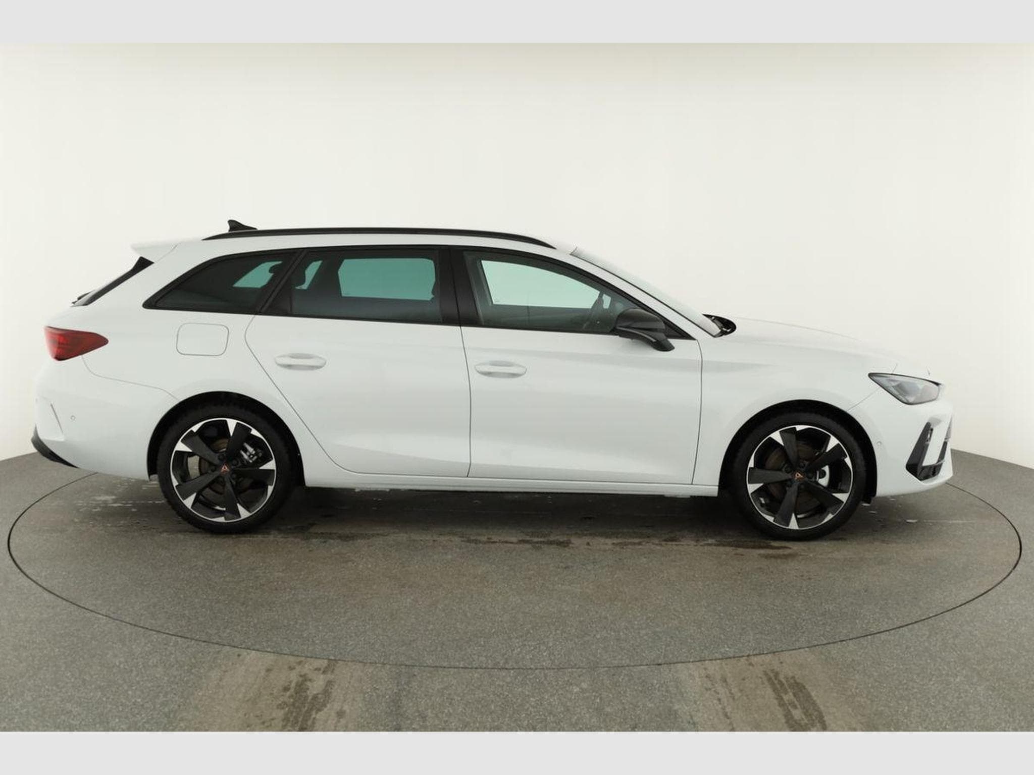 Cupra Leon 1.5 eTSI 110 kW (2026) - Foto 19