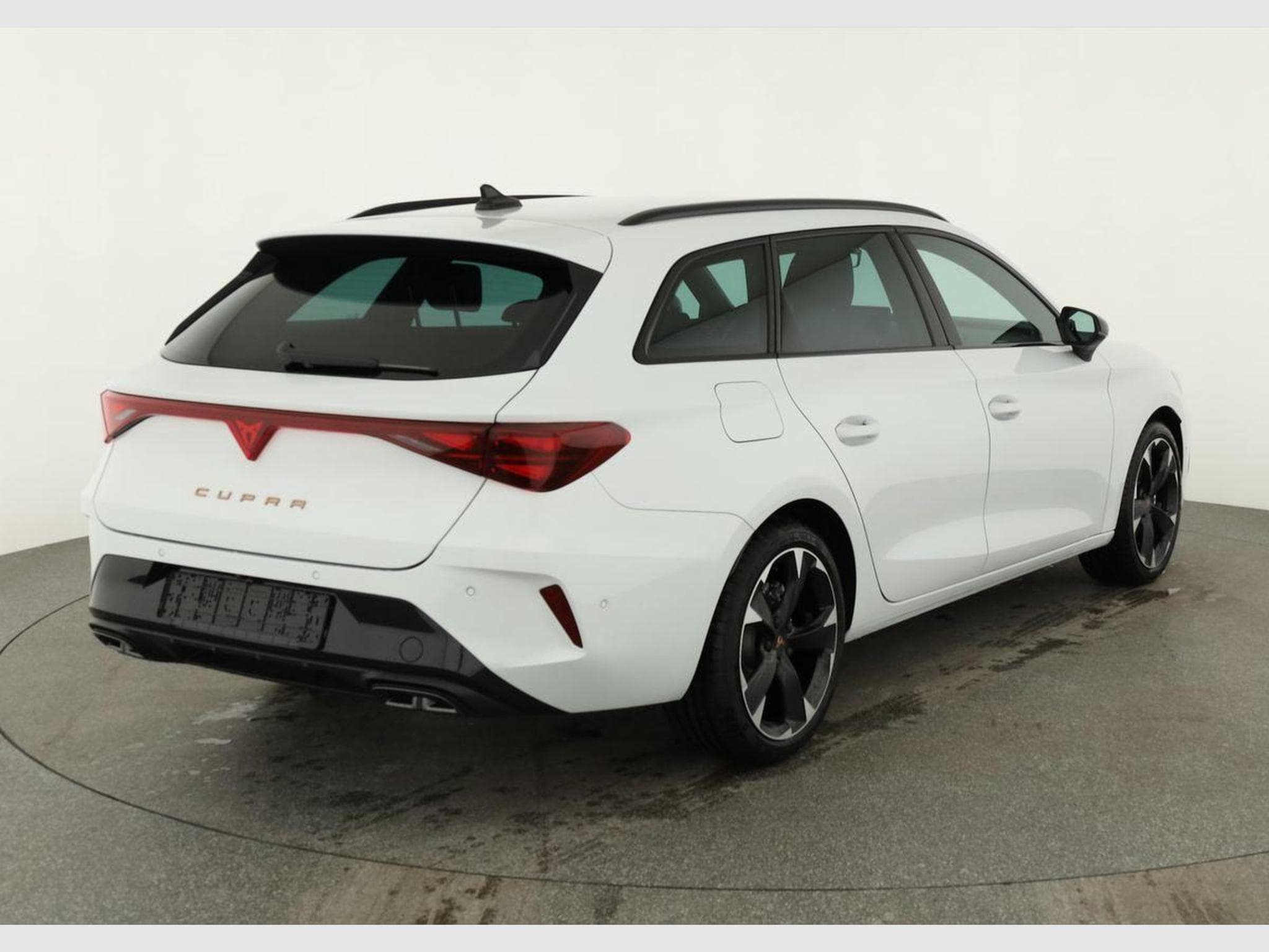 Cupra Leon 1.5 eTSI 110 kW (2026) - Foto 2