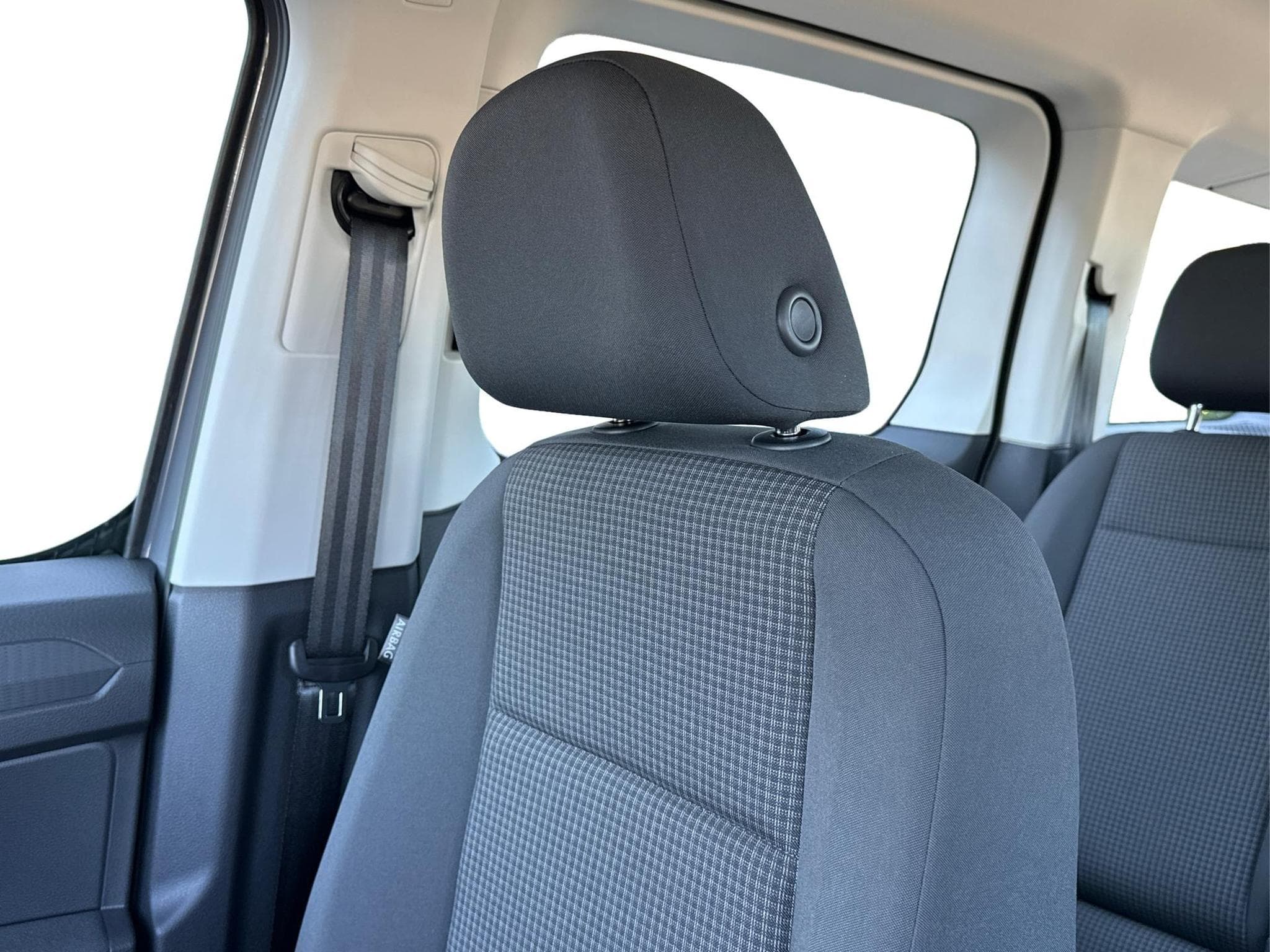 VW Caddy Caddy Maxi (2026) - Foto 23