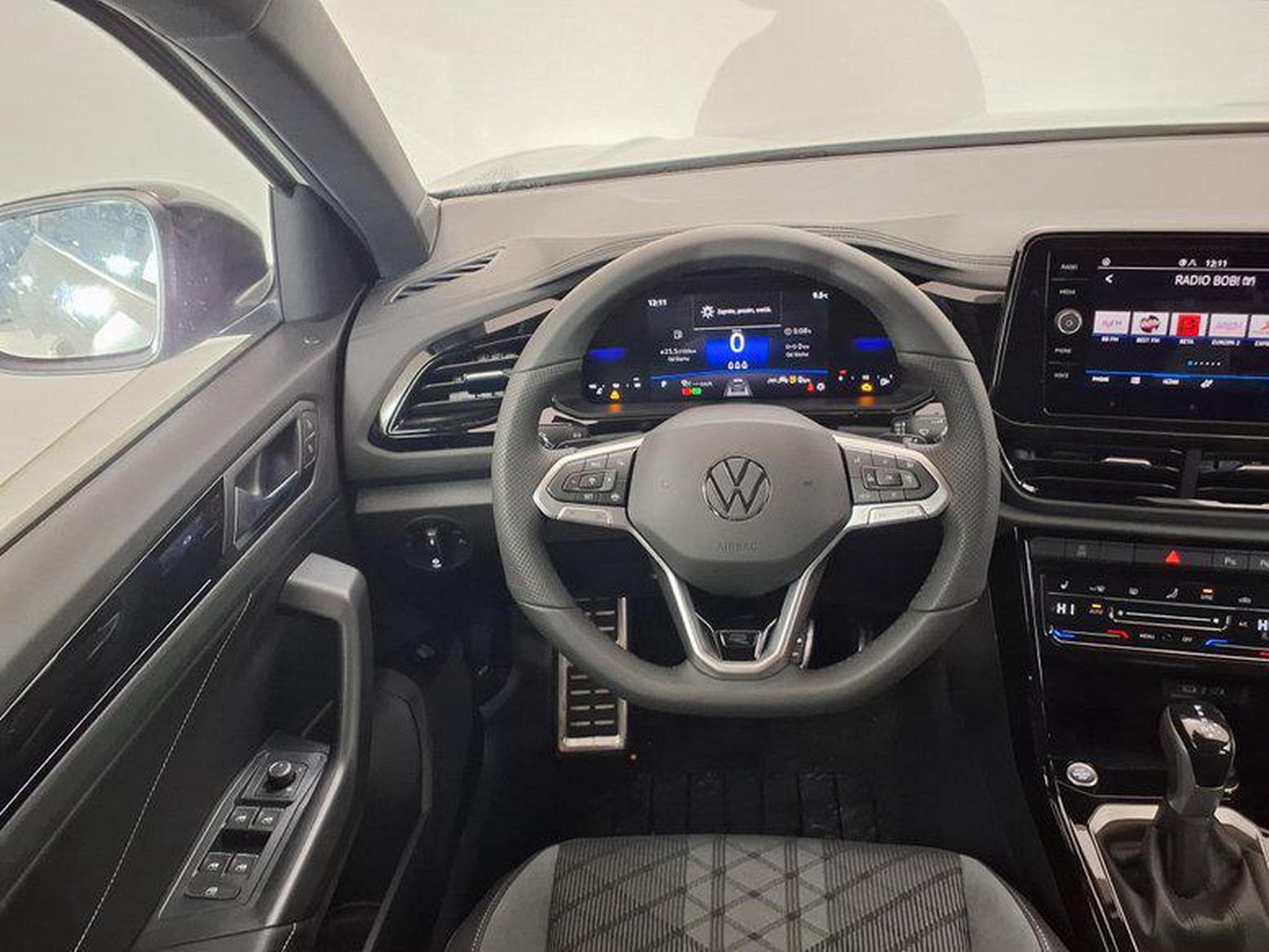 VW T-Roc R-Line 1.5 TSI 7-Gang-DSG (2026) - Foto 12