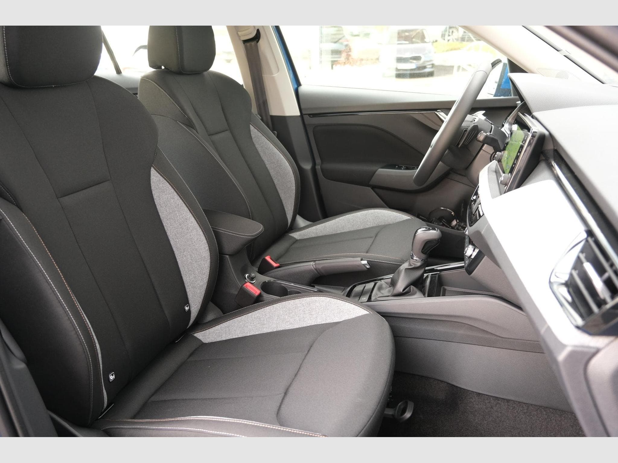 Skoda Kamiq 1.0 TSI DSG (2025) - Foto 23