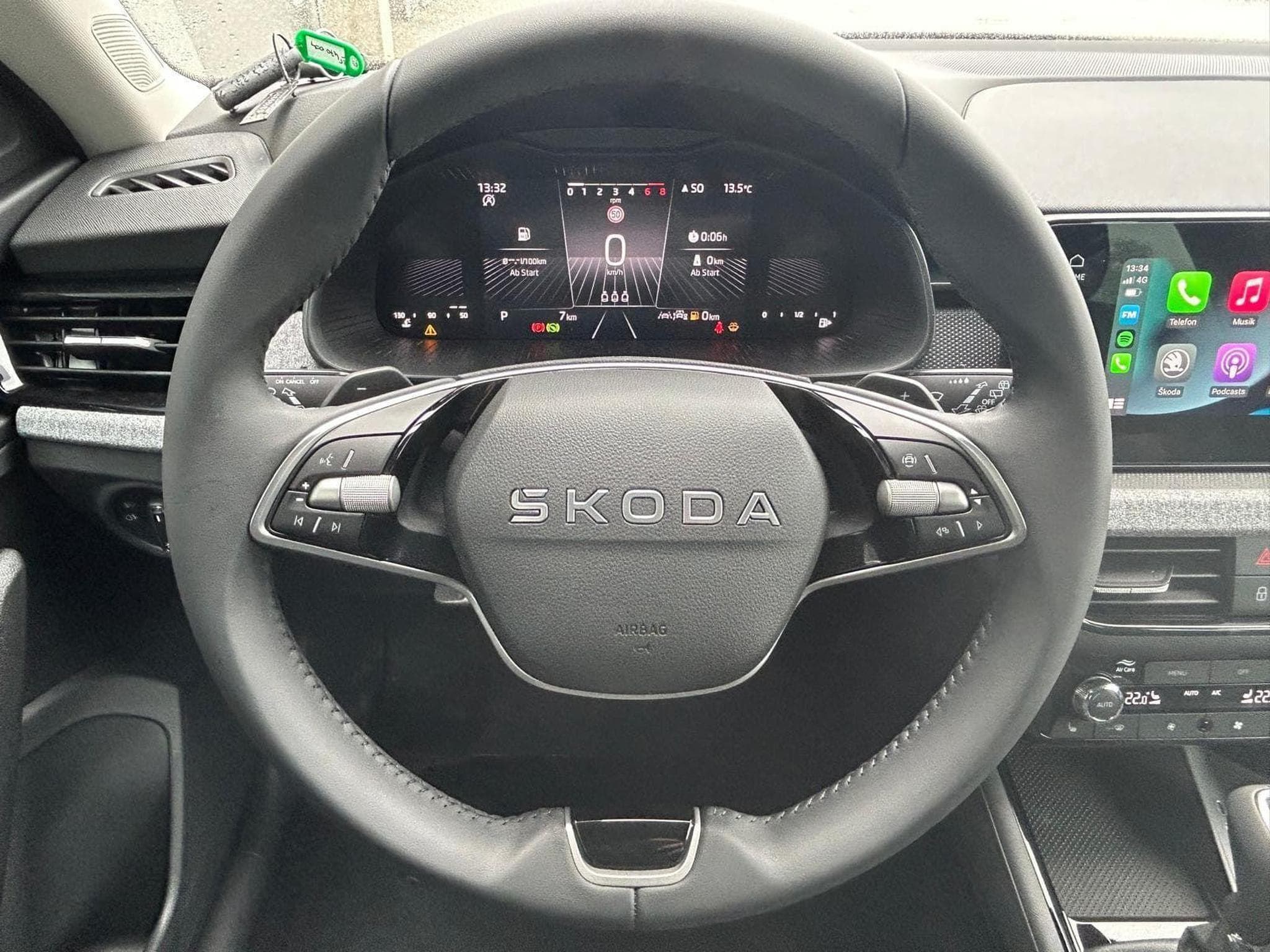 Skoda Kamiq 1.0 TSI 115PS (2025) - Foto 18