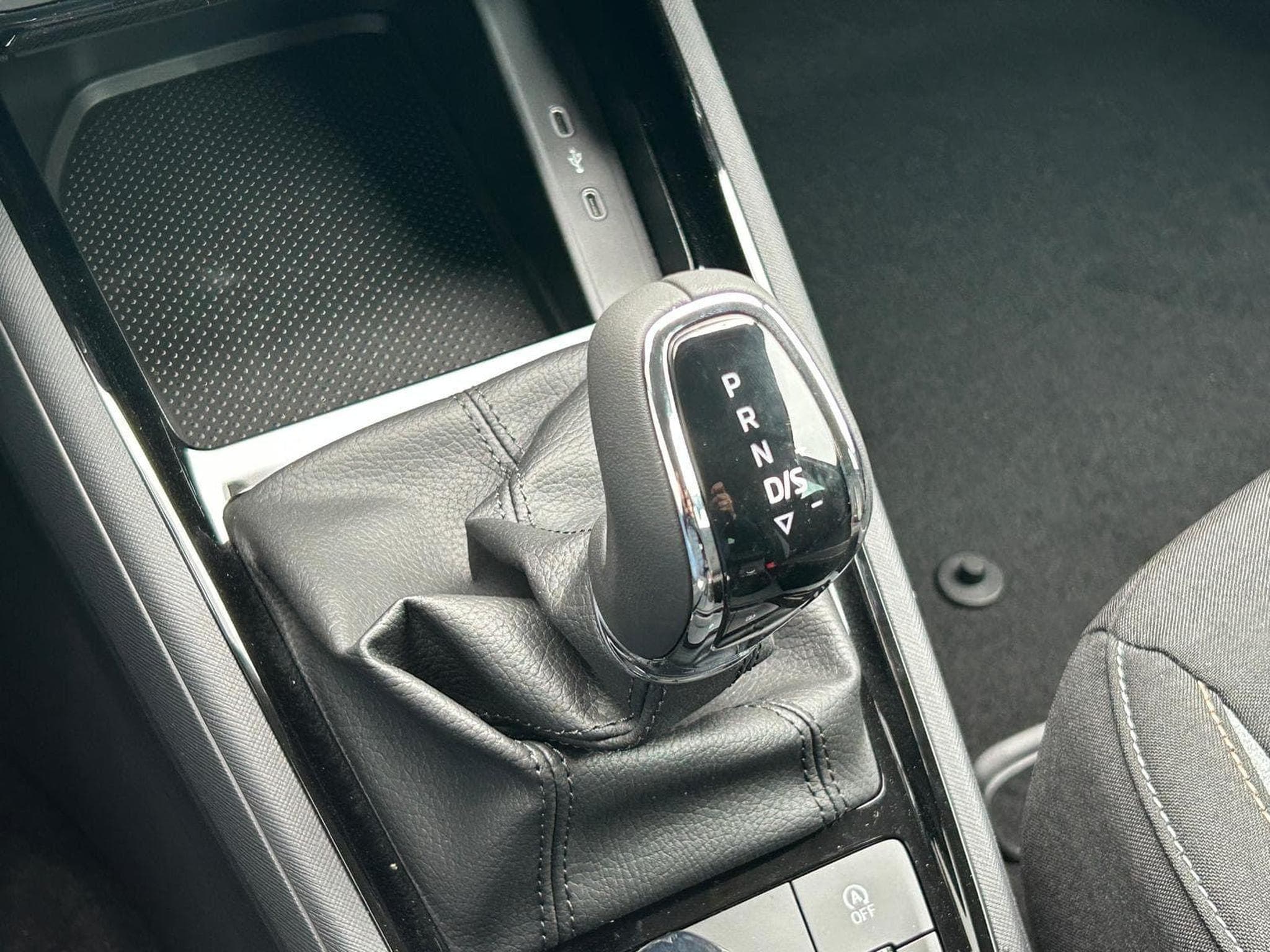 Skoda Kamiq 1.0 TSI 115PS (2025) - Foto 25