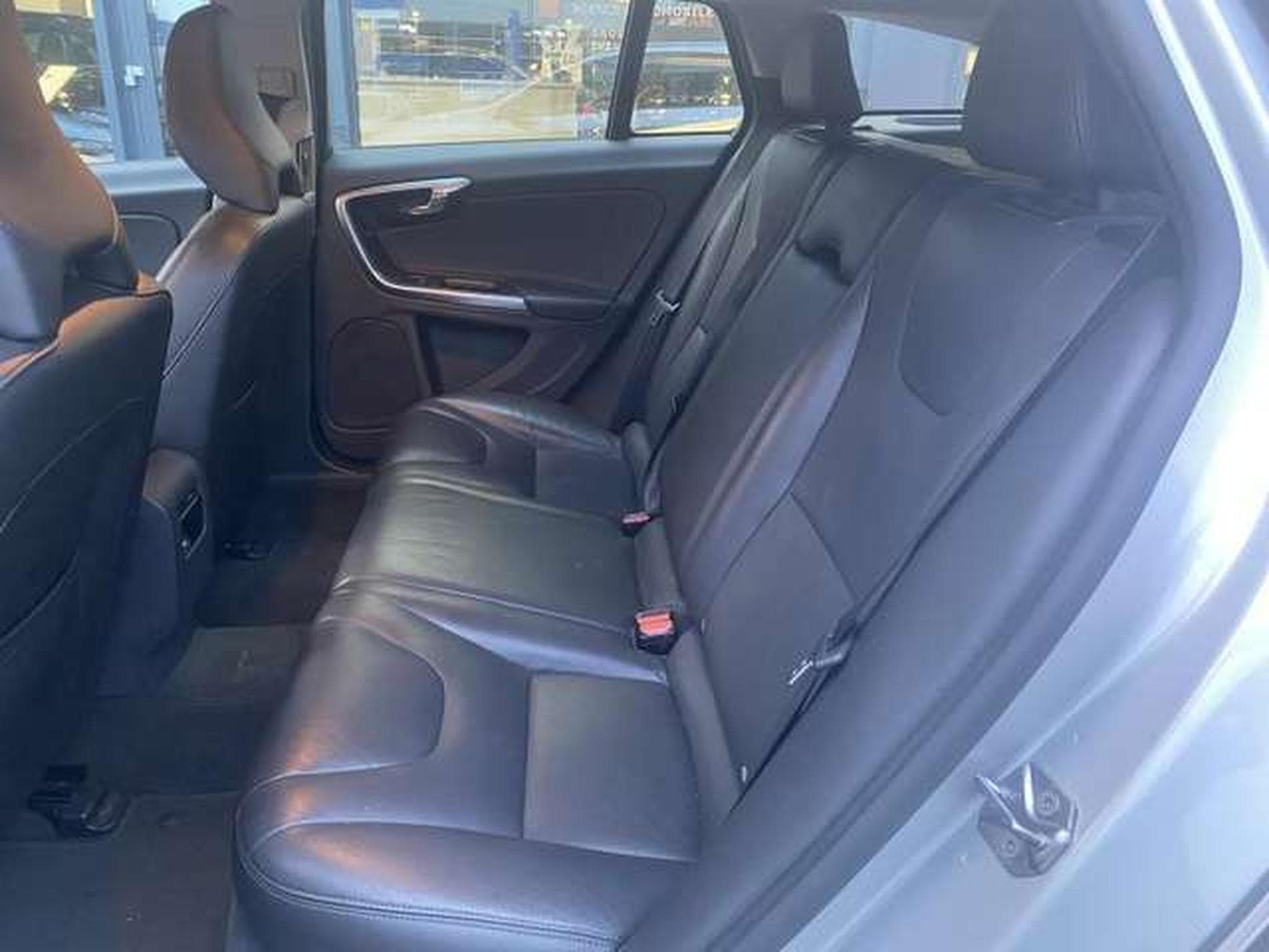 Volvo V60 vente privé (2018) - Foto 12