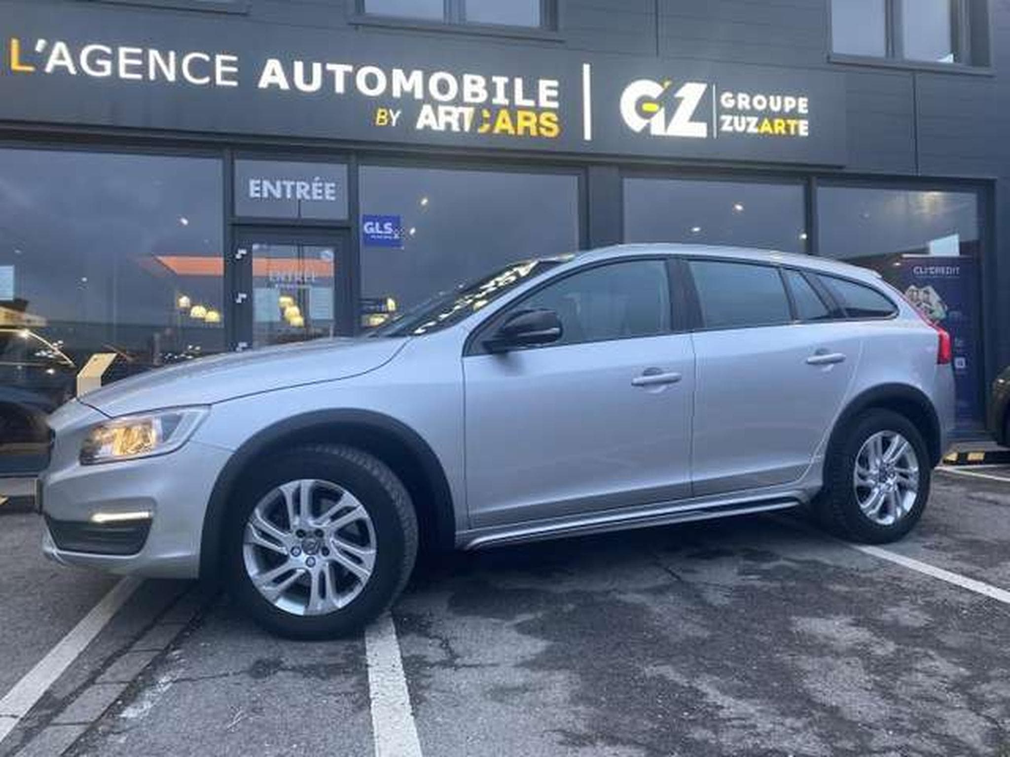 Volvo V60 vente privé (2018) - Foto 2