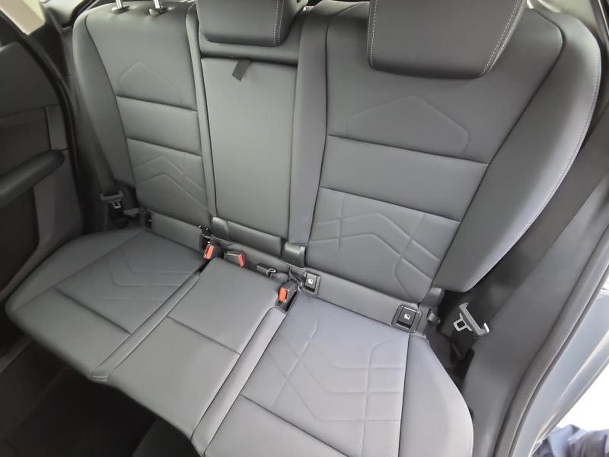BMW 218 Active Tourer / Essence (2023) - Photo 11