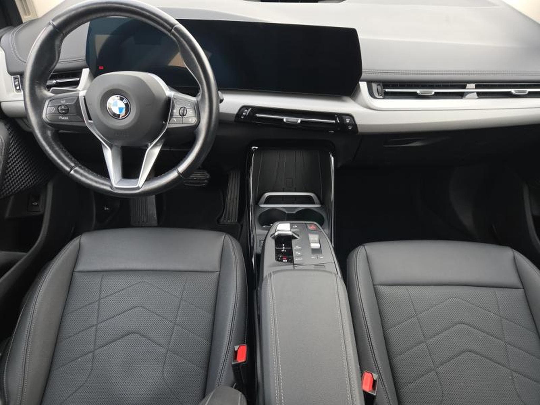 BMW 218 Active Tourer / Essence (2023) - Photo 3