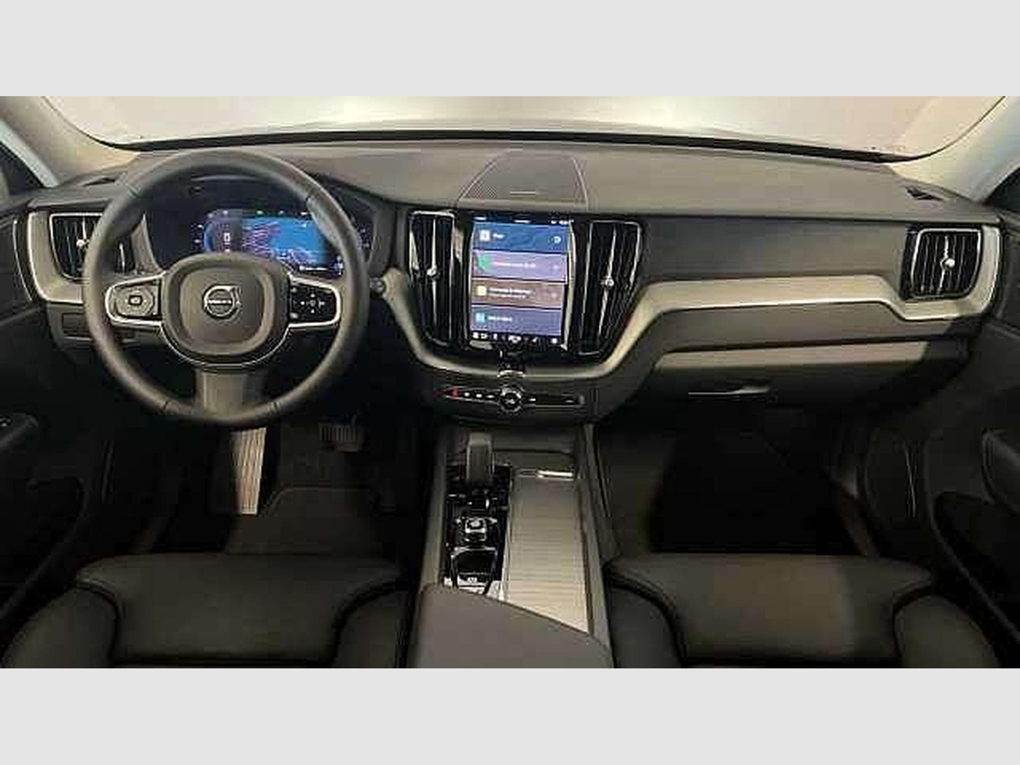 Volvo XC60 Plus Dark (2023) - Photo 6