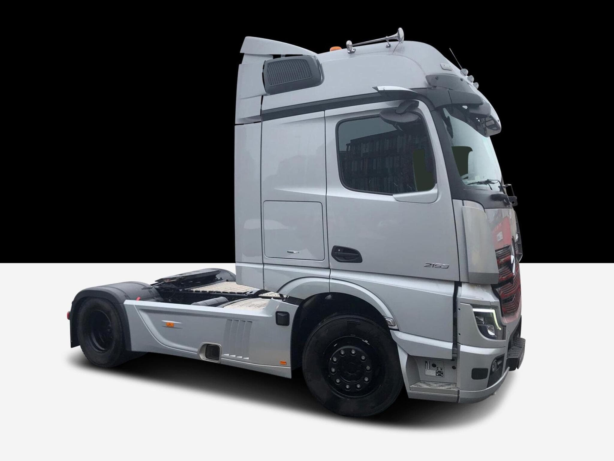 Mercedes Actros 5 1853 LS 4x2 L-FH (1970) - Photo 4