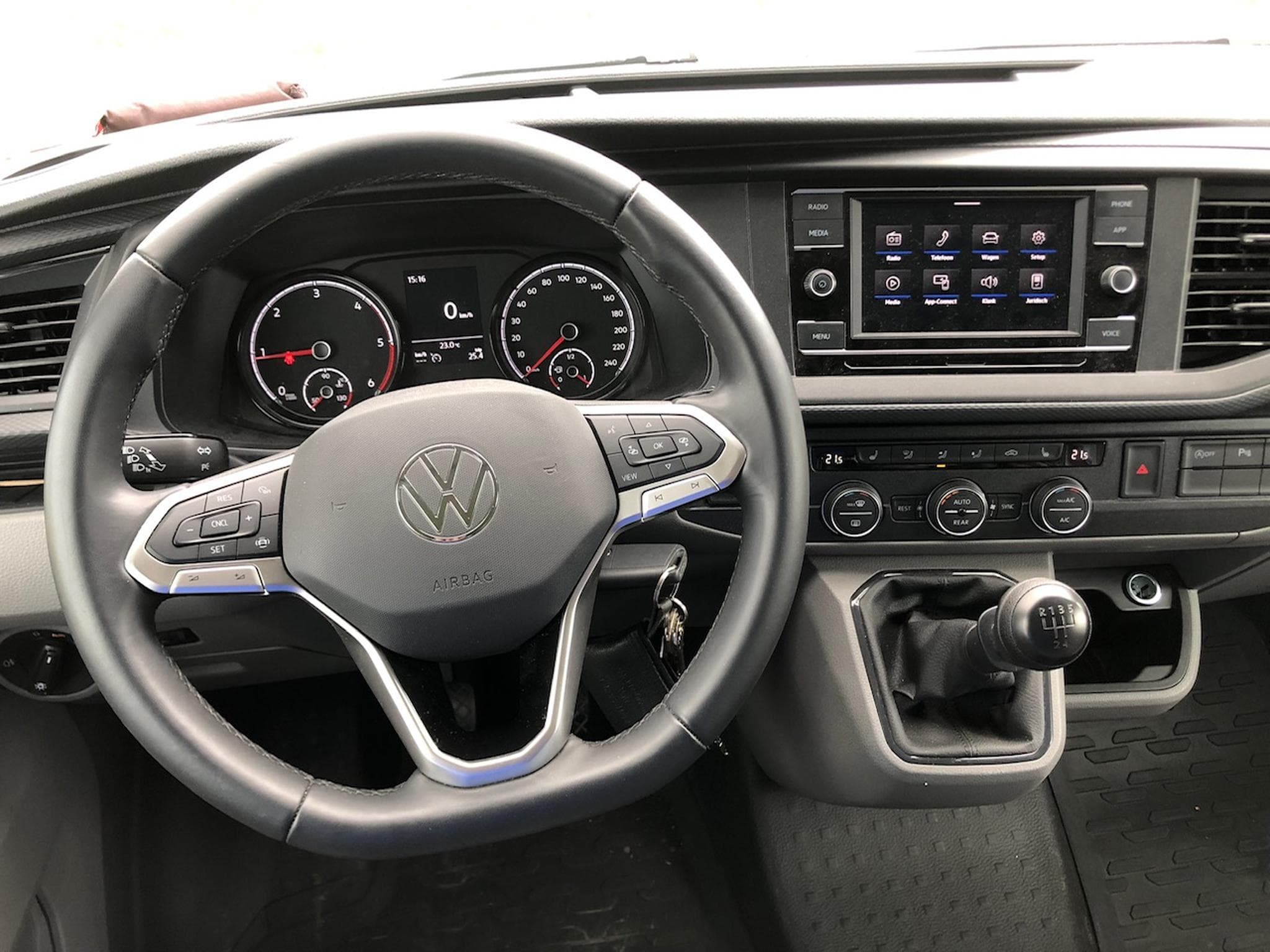 VW Transporter T6.1 Caravelle AHK 1 propriétaire (2024) - Foto 6