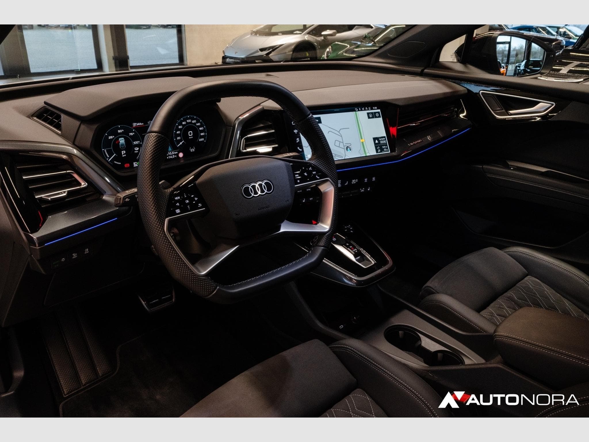 Audi Q4 e-tron 55 quattro S-Line Edition (2024) - Photo 13