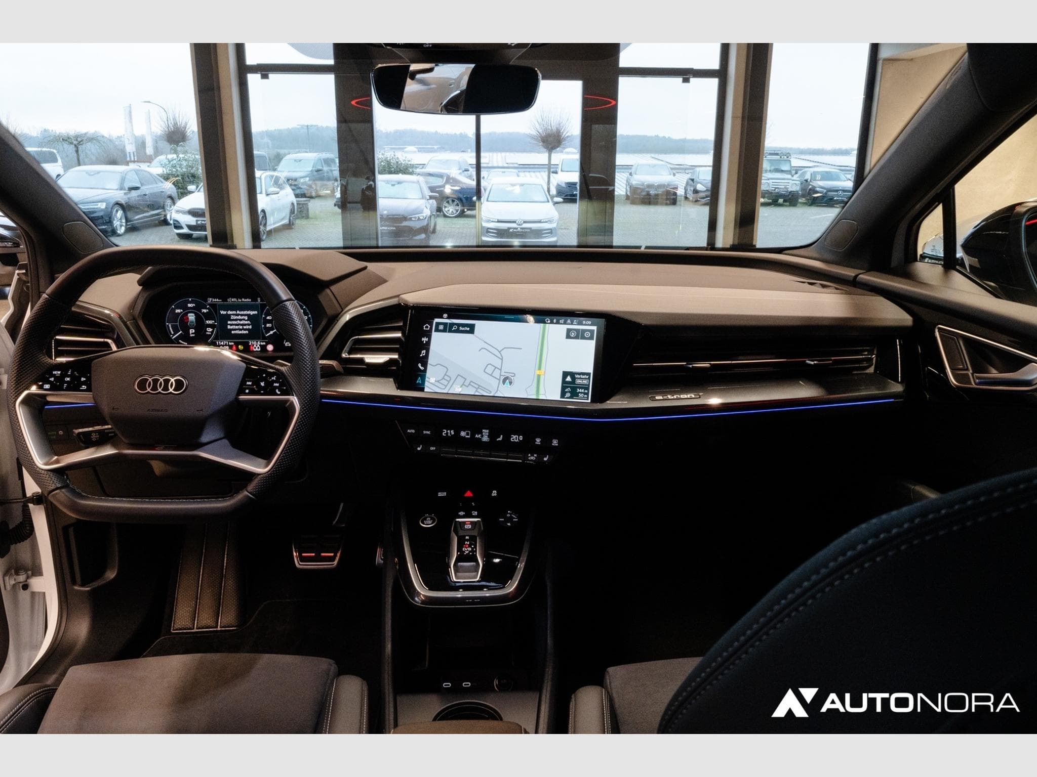 Audi Q4 e-tron 55 quattro S-Line Edition (2024) - Photo 15